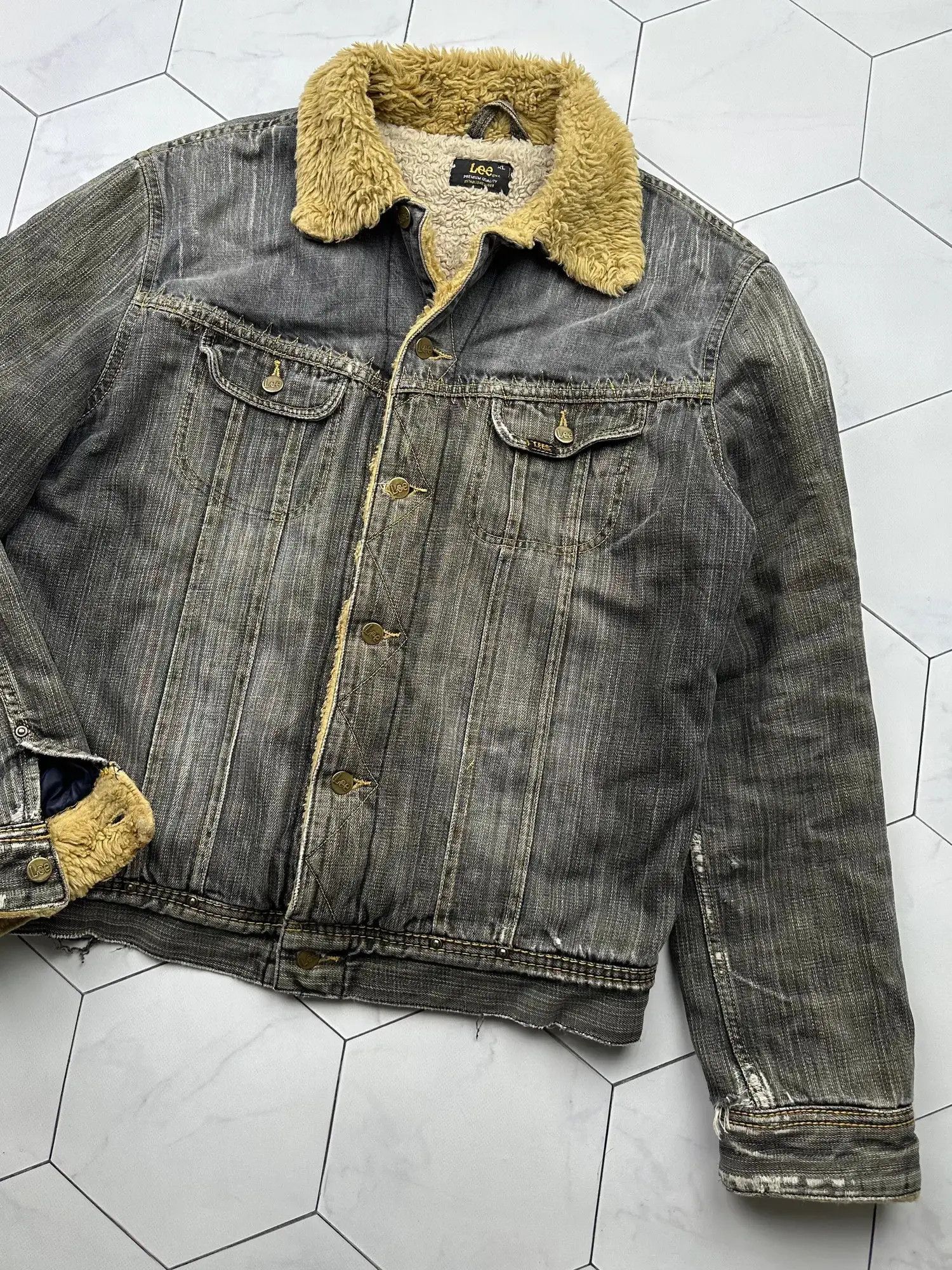 Lee Lee Thrashed Vintage Denim Jacket (B232) Size US XL / EU 56 / 4 - 3 Thumbnail
