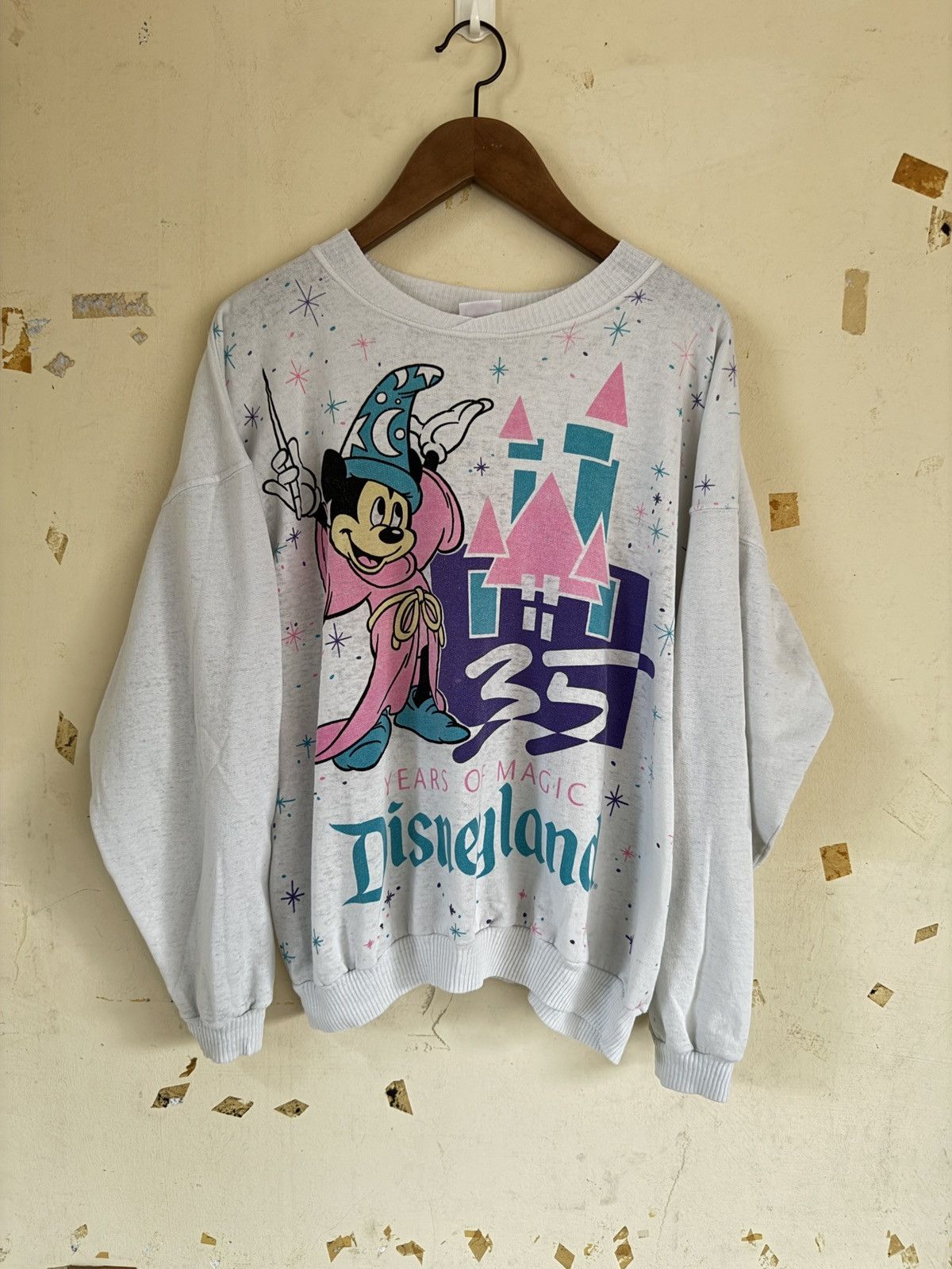Disney × Mickey Mouse × Vintage *RARE* VINTAGE 90s DISNEYLAND MICKEY 35 YEARS OF MAGIC SWEAT Size US M / EU 48-50 / 2 - 1 Thumbnail