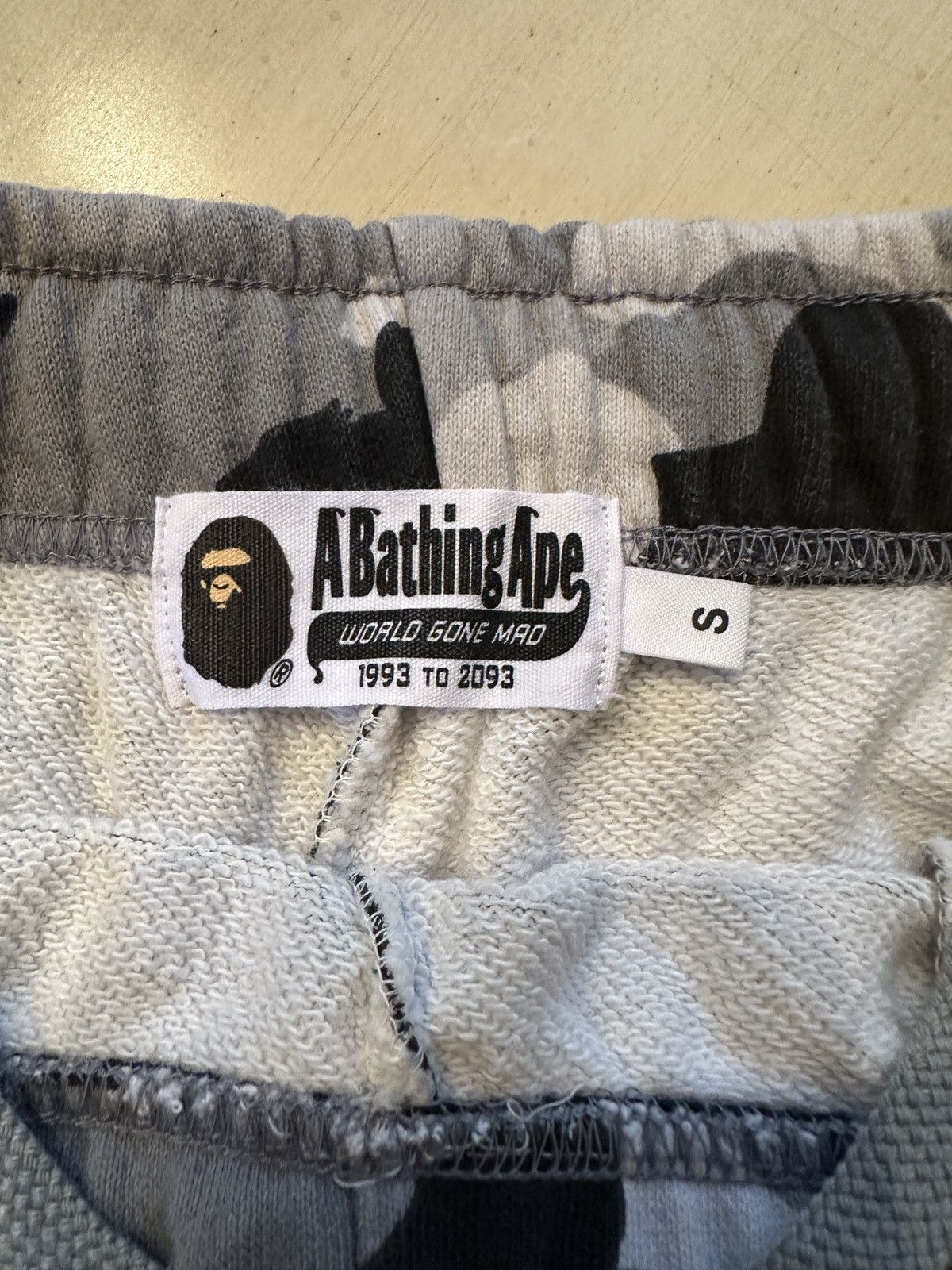 Bape Bape ABC Camo Shark Sweat Shorts Grey Size US 30 / EU 46 - 3 Thumbnail