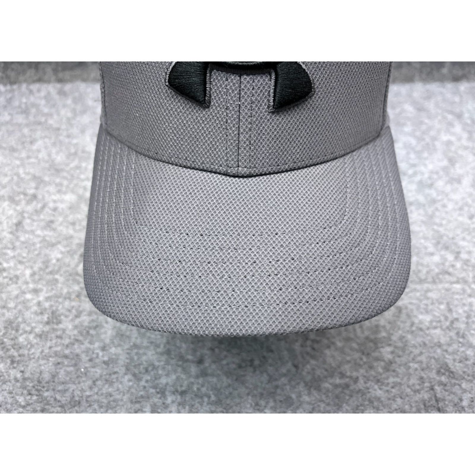 Under Armour Under Armour Hat Cap Fitted Adult XL Gray 100% Polyester Classic Fit Baseball Cap Unisex Adults Size ONE SIZE - 3 Thumbnail