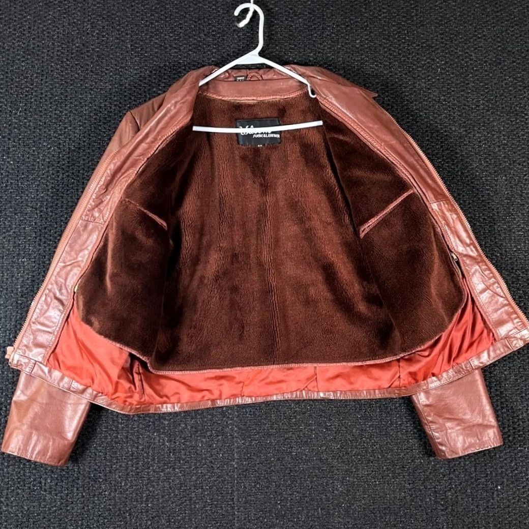Wilson VINTAGE WILSON Leather Jacket Brown Faux Fur Lined Western Size L Women Casual Zip Buckle 40 Brown Leather Jacket Priors Size L / US 10 / IT 46 - 4 Thumbnail