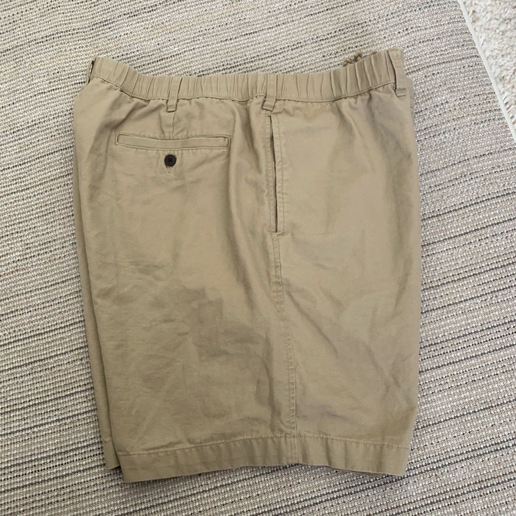 Lands' End Lands' End Mens Shorts 40 Khaki Elastic Waist Drawstring Cotton Twill Pockets Casual 7 Inseam Regular Beige Zip Flat Front Slash Pocket Mens Size US 40 / EU 56 - 5 Thumbnail