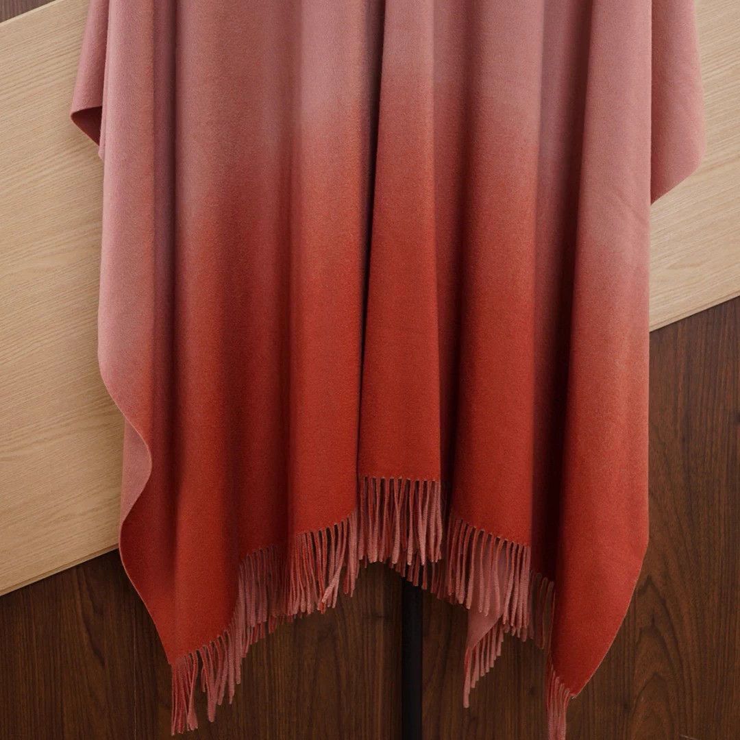 Loro Piana Loro Piana 100% Cashmere Gradient Large Wrap Women Size L / US 10 / IT 46 - 7 Thumbnail