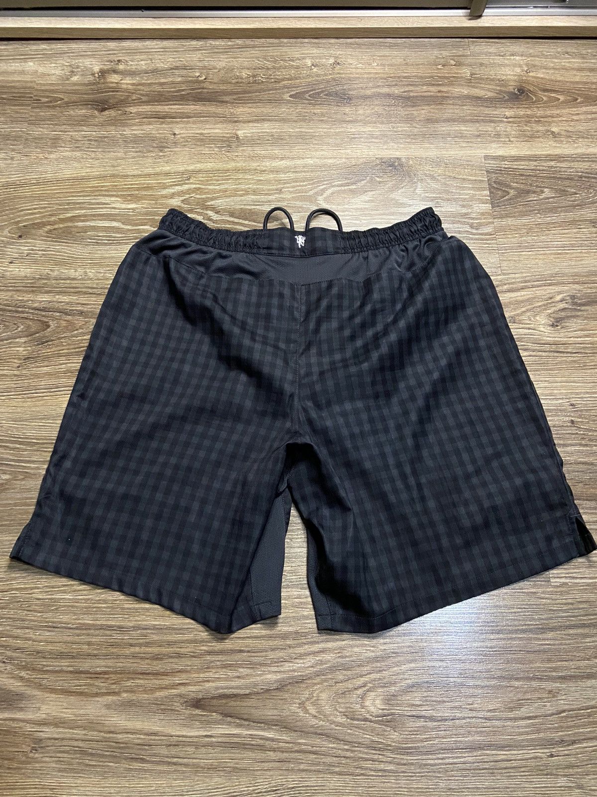 Nike × Vintage Vintage Nike Manchester United Y2K Shorts Streetwear Swoosh Size US 33 - 9 Thumbnail