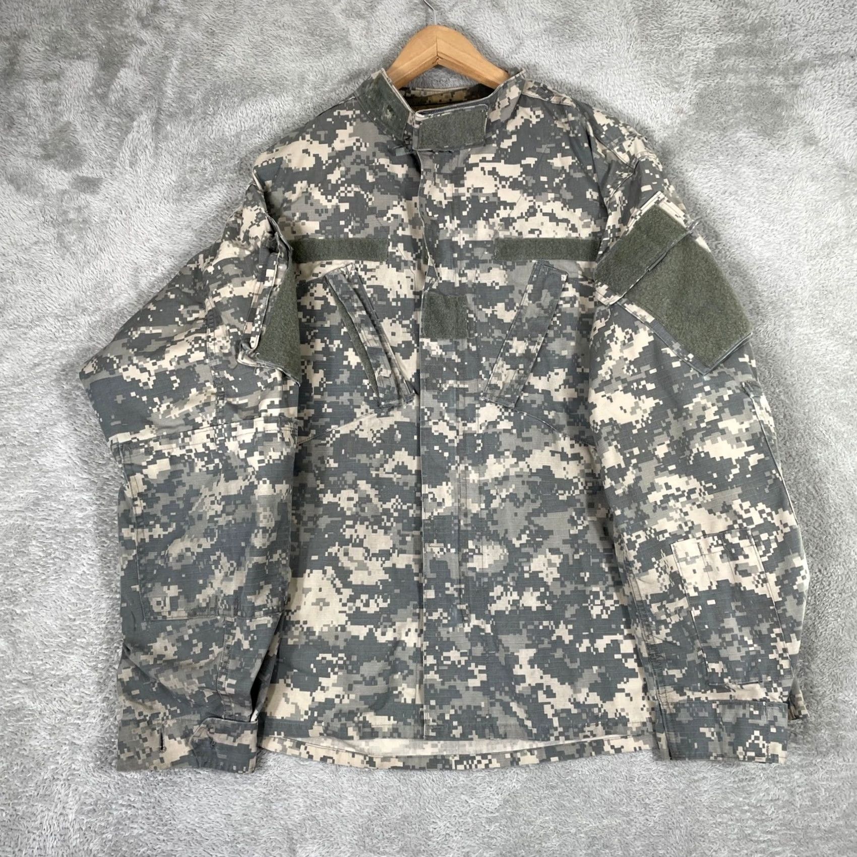 Vintage VINTAGE US Army Combat Uniform Jacket Mens L Gray Digital Camo ACU Field Coat Size US L / EU 52-54 / 3 - 2 Thumbnail