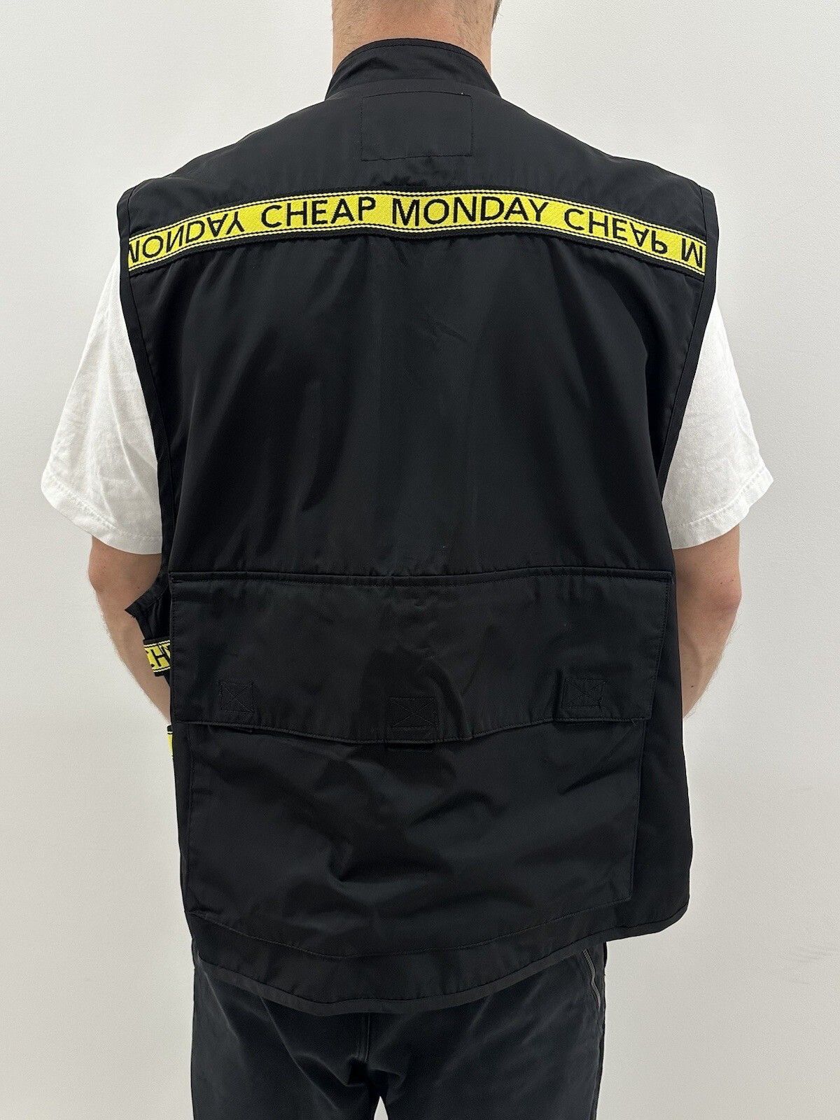 Cheap Monday Cheap Monday Multipocket Vest Rave Jacket Taped Service Size US M / EU 48-50 / 2 - 6 Thumbnail