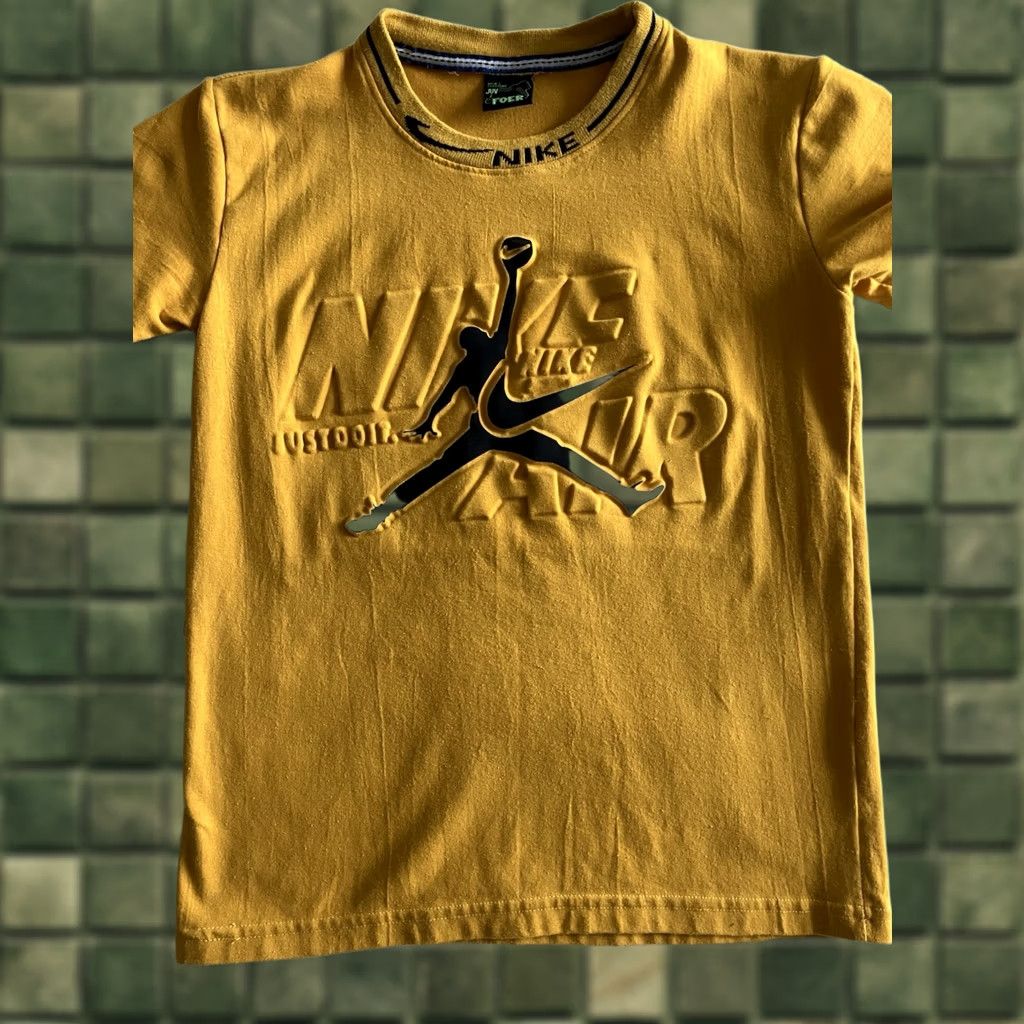 Nike JUV Men’s Clothing Nike Air Boot Leg 3D T Shirt Size S Yellow Retro Mens Size US S / EU 44-46 / 1 - 1 Thumbnail