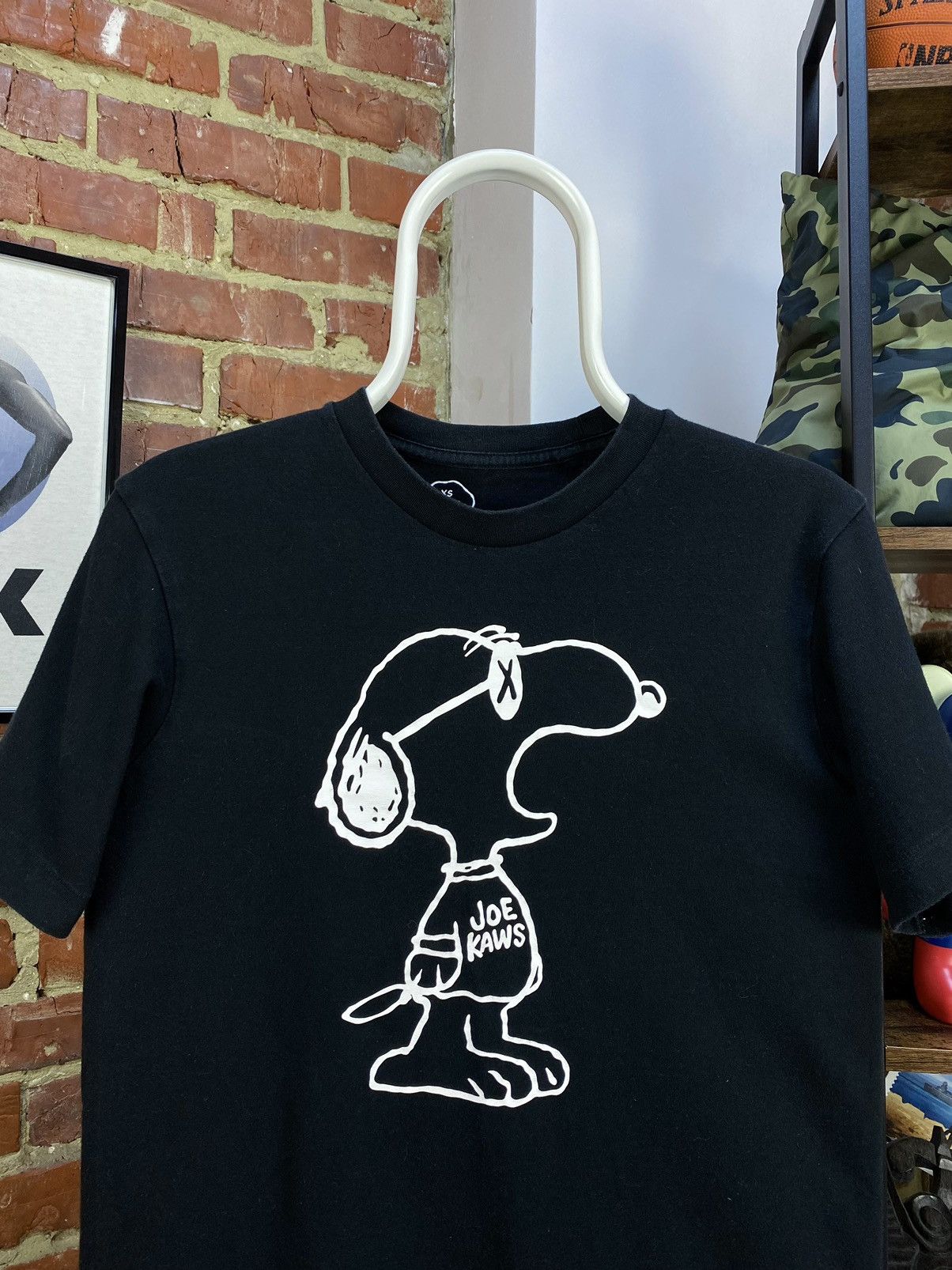 Kaws × Peanuts × Uniqlo Uniqlo x Kaws x Peanuts Snoopy Joe Cool T-Shirt Size US XS / EU 42 / 0 - 2 Thumbnail