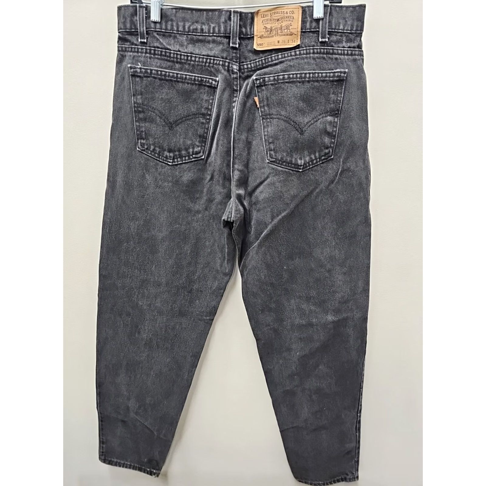 Levi's VINTAGE Levi's 550 Jeans Men Black 36x34 USA | Levi’s 550 | Denim) Size US 36 / EU 52 - 7 Thumbnail
