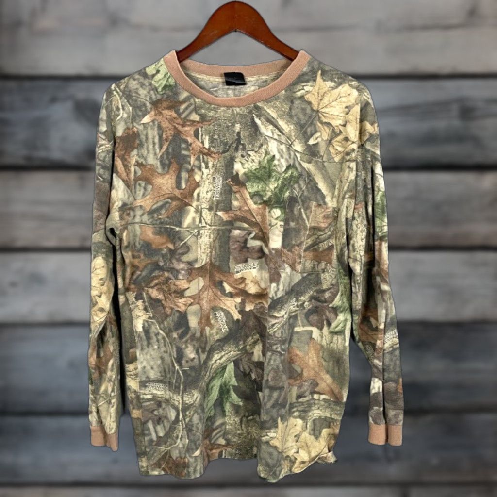Vintage VINTAGE Ace Sportswear Camouflage T-Shirt Long Sleeve Adult Large Green 80s 50-50 Cotton-Polyester Size US L / EU 52-54 / 3 - 1 Thumbnail