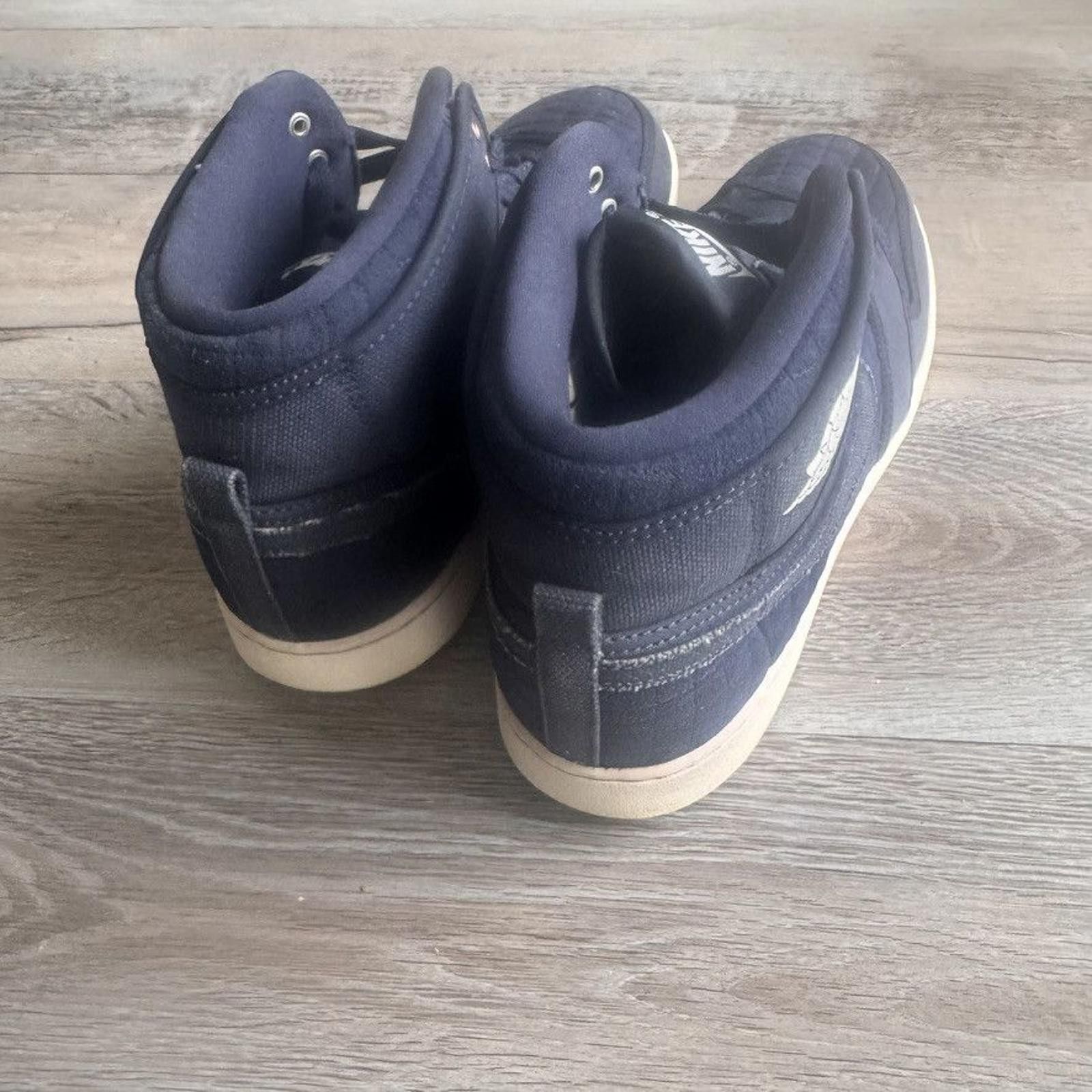 Nike NIKE • JORDAN 1 Retro "AJKO Blue Quilted" (13M) Size US 13 / EU 46 - 7 Thumbnail