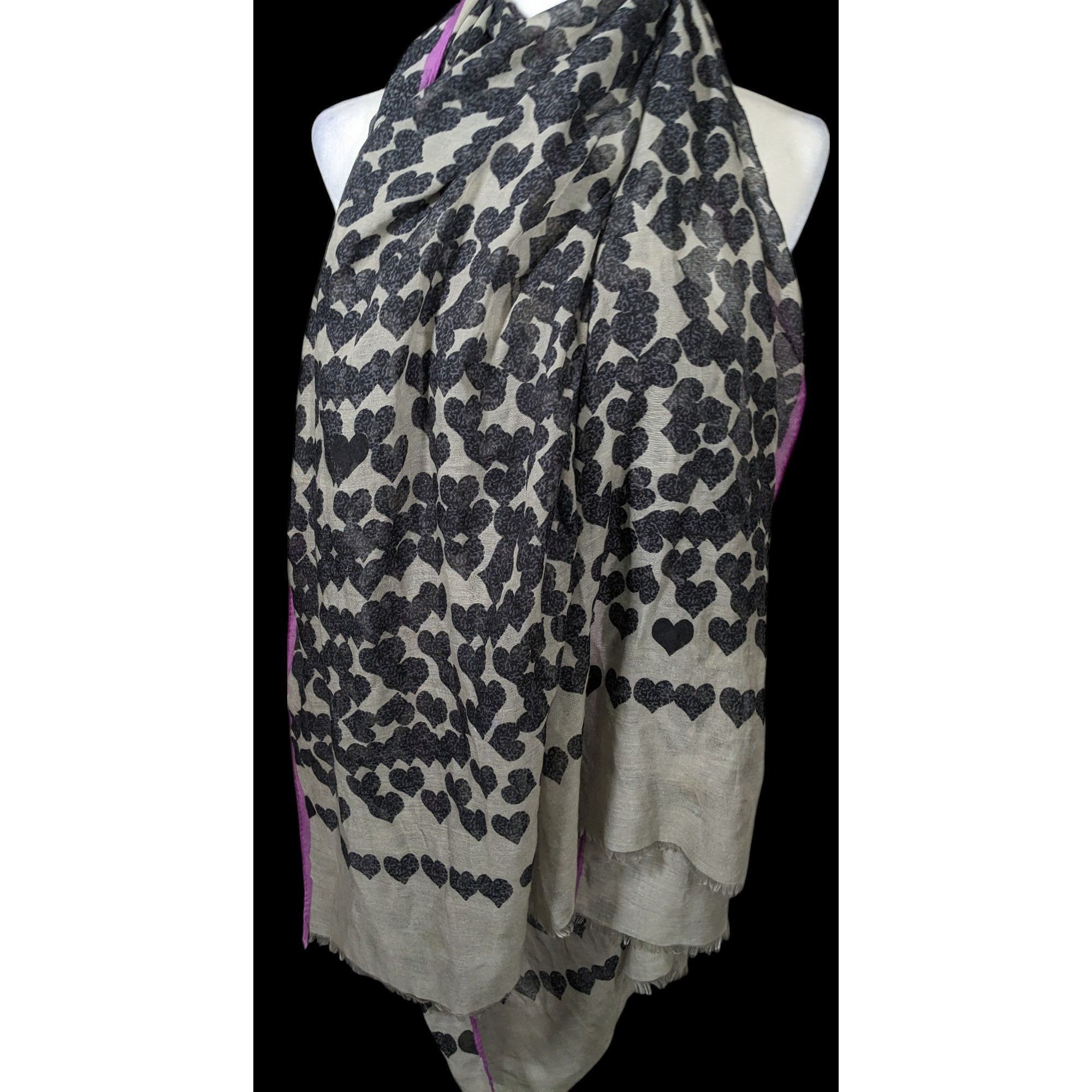 Other Olive & Cocoa Faded Hearts Black And Grey Scarf Size ONE SIZE - 2 Thumbnail