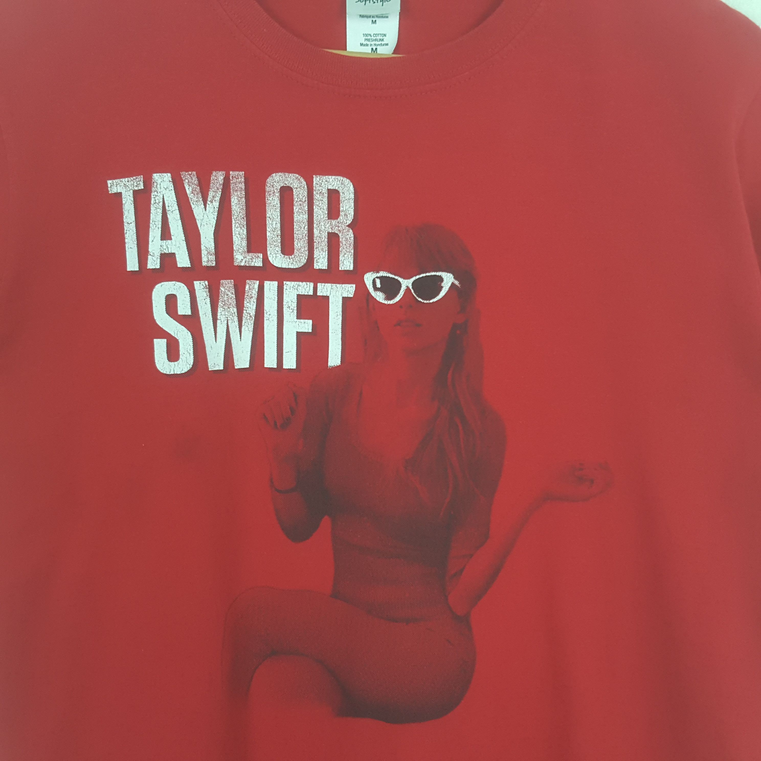 Band Tees Vintage Taylor Swift American Solo Singer Tshirt C299N78 Size US M / EU 48-50 / 2 - 2 Thumbnail