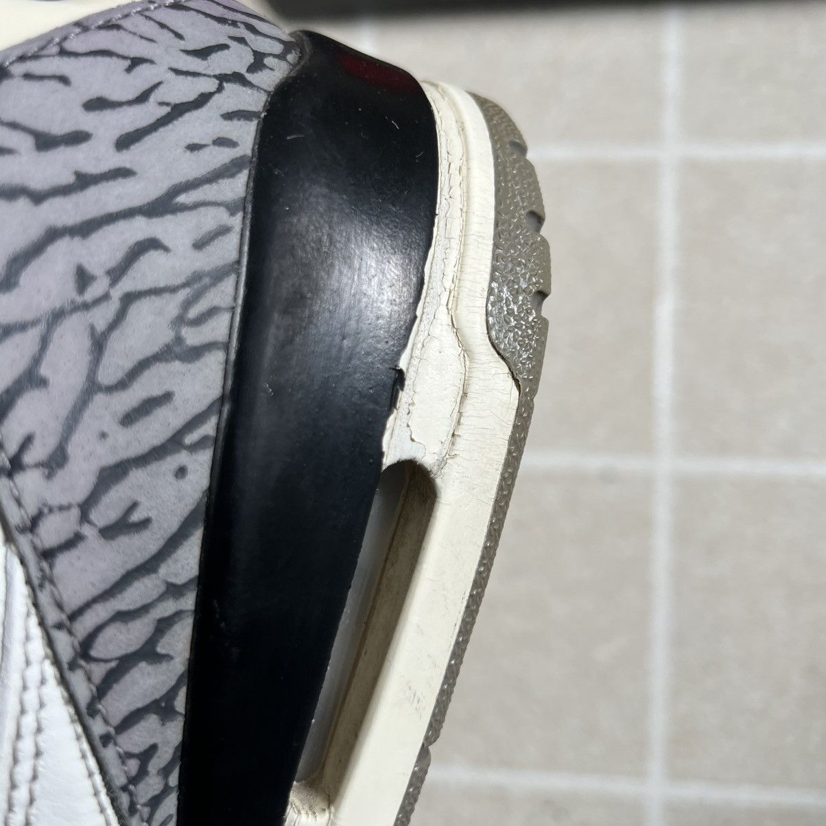 Jordan Brand Nike Air Jordan 3 Retro White Cement Reimagined Size 10 Size US 10 / EU 43 - 11 Thumbnail