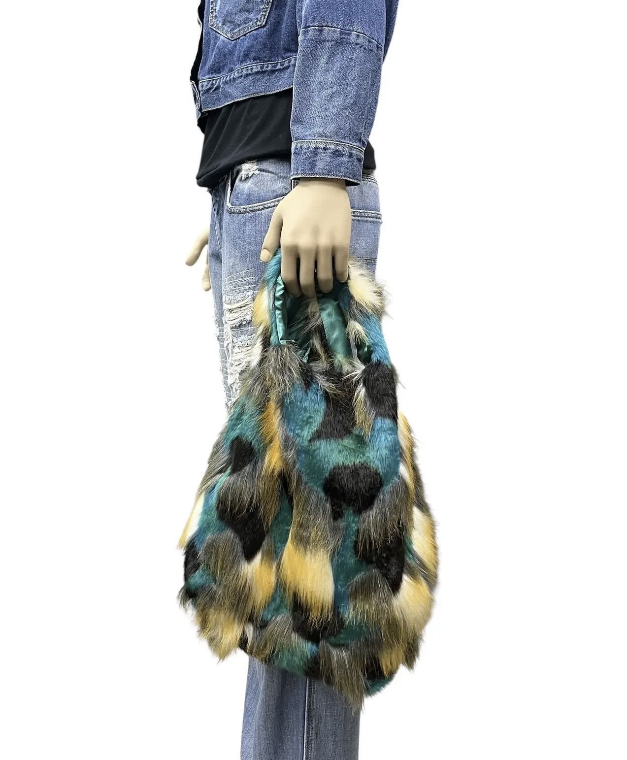 United Colors Of Benetton 🔥Benetton Faux Fur Magnetic Closure Tote Y2K LGB IF 6 9 Size ONE SIZE - 1 Thumbnail