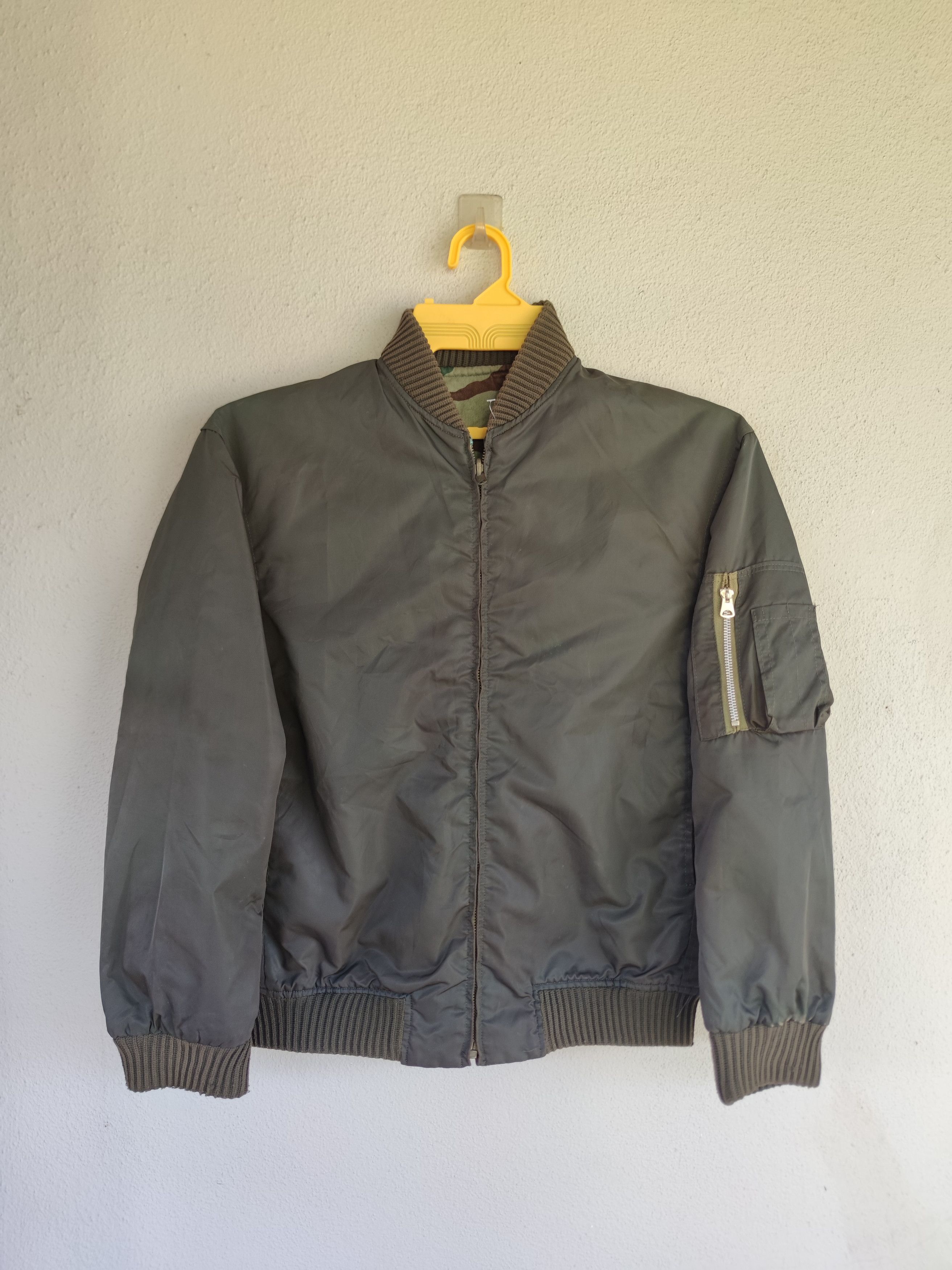 Vintage Vintage 70's JASDF MA-1 Flight Jacket Size US M / EU 48-50 / 2 - 17 Thumbnail
