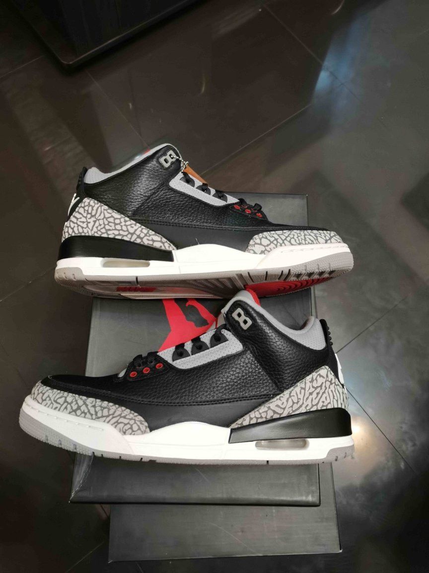Air jordan 3 retro og black cement 2018 deals
