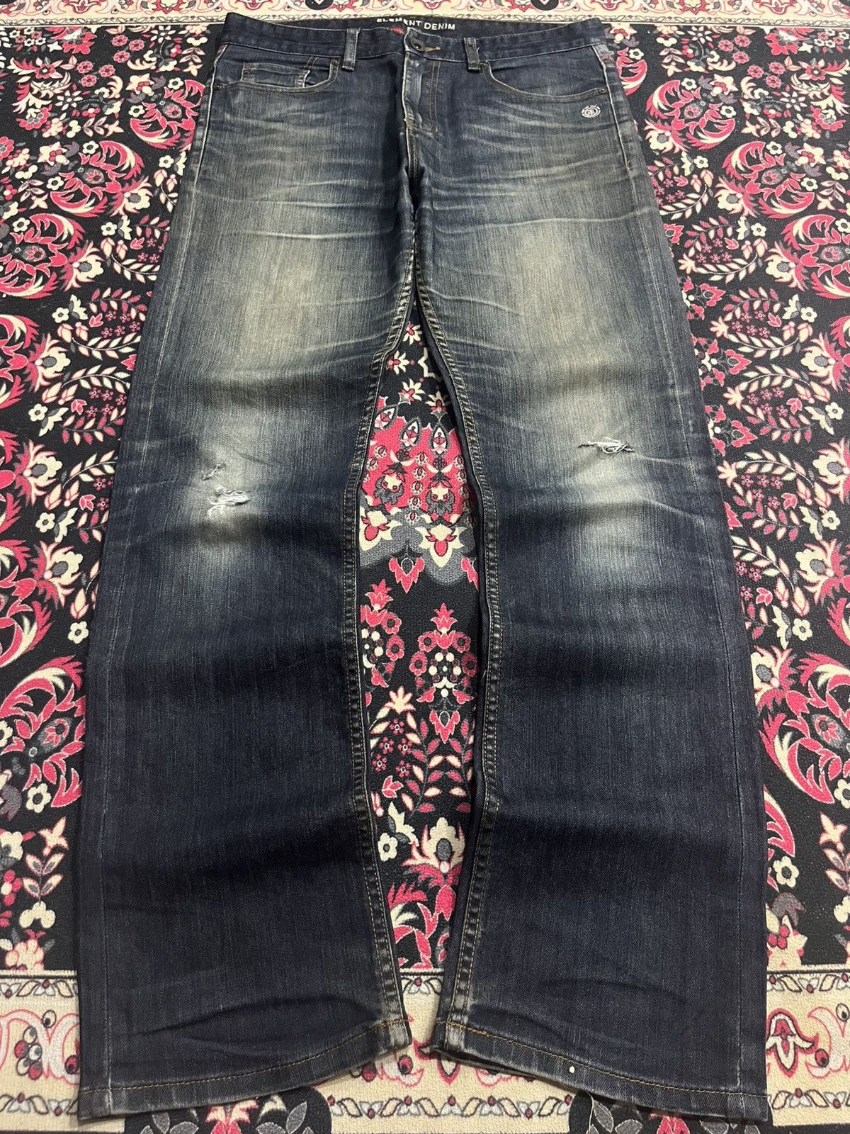 Element Vintage Element Dark Blue Washed Distress Straight Leg Jeans Size US 32 / EU 48 - 1 Thumbnail