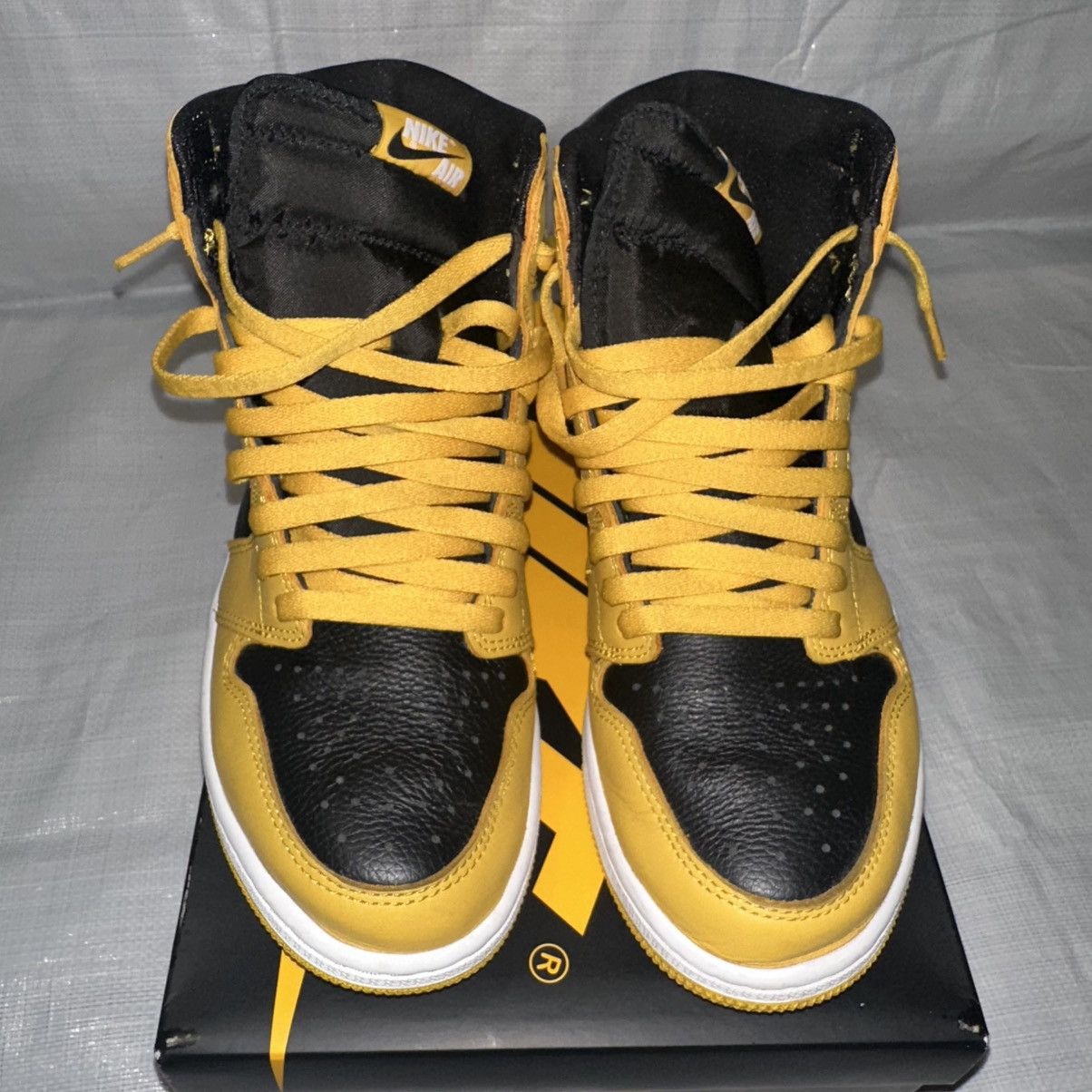 Jordan Brand × Nike Jordan 1 pollen Size US 9 / EU 42 - 2 Thumbnail