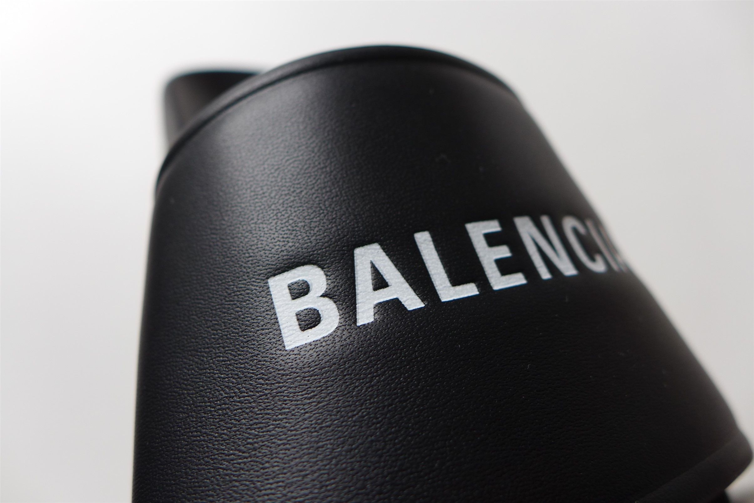 Balenciaga Balenciaga Black Logo Slides Sandals Size US 8 / EU 41 - 7 Thumbnail