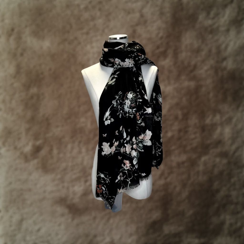 Pinko Jane & Berry Floral Scarf, 37" by 37", Black Pink Gray, Polyester, NEW, Woven, Fringe, Square Scarf, Women, Vintage No, Standing: N/A Size ONE SIZE - 1 Thumbnail