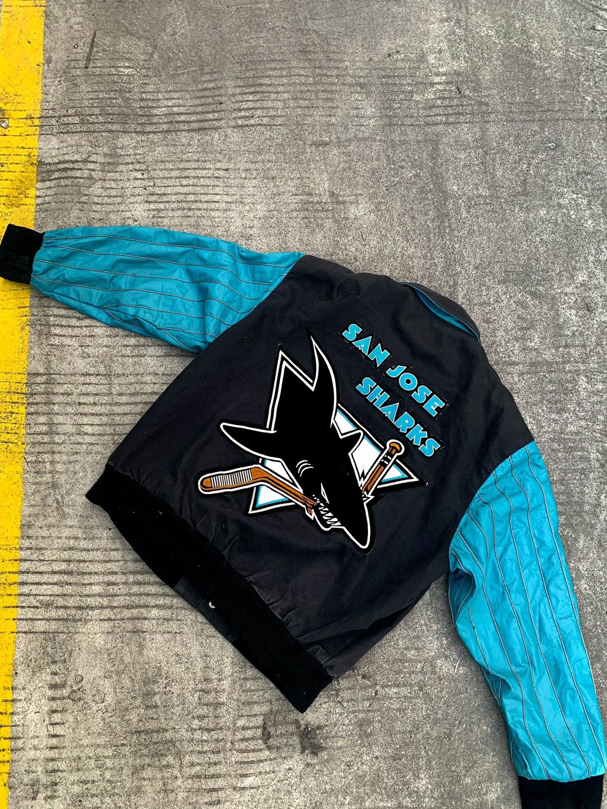 Jeff Hamilton Jeff hamilton NHL san jose shark Size US XL / EU 56 / 4 - 4 Thumbnail