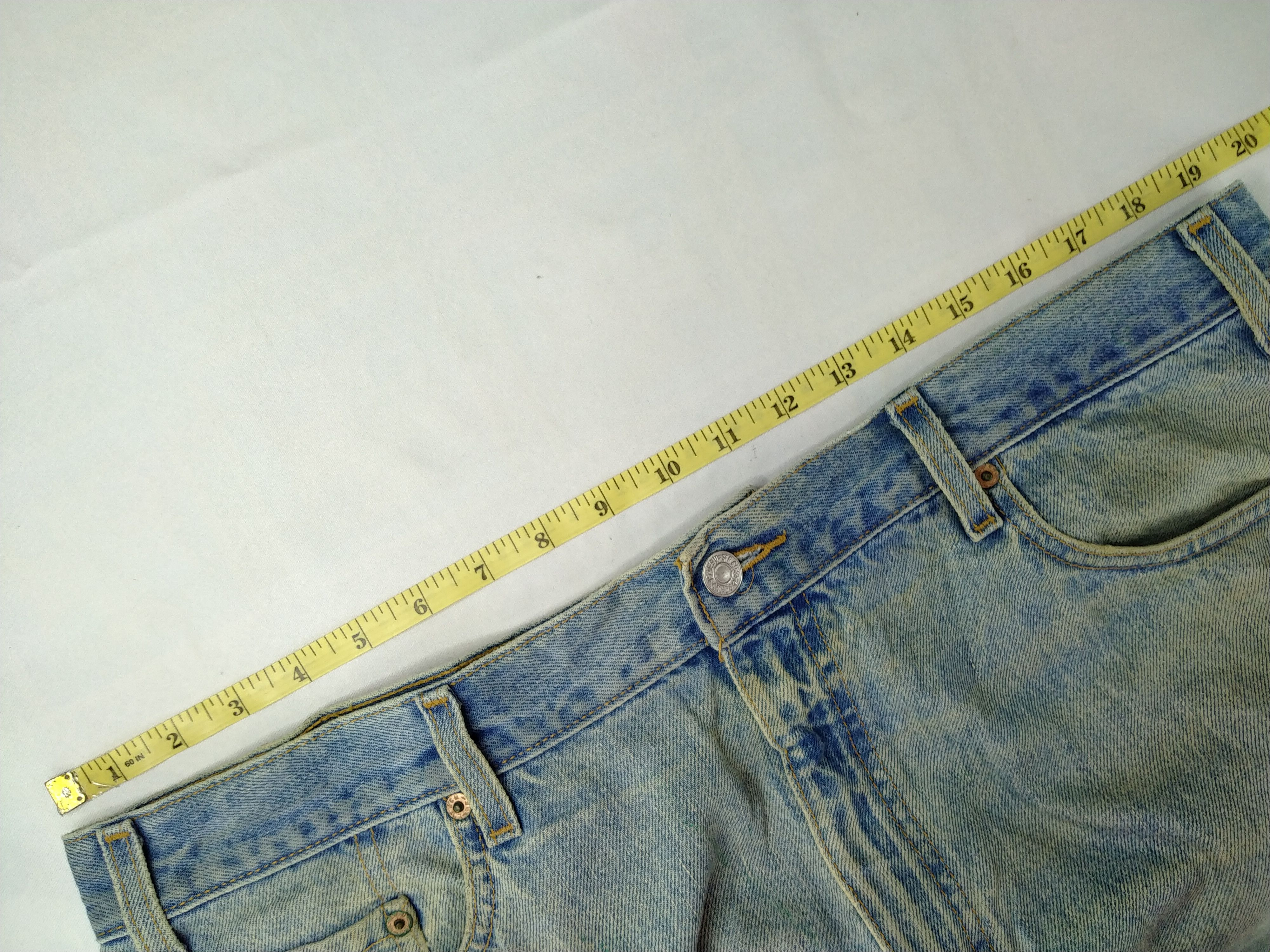 Levi's Vintage Levi's 505 Regular Fit Light Wash Denim 39x30 JN550 Size US 39 - 5 Thumbnail
