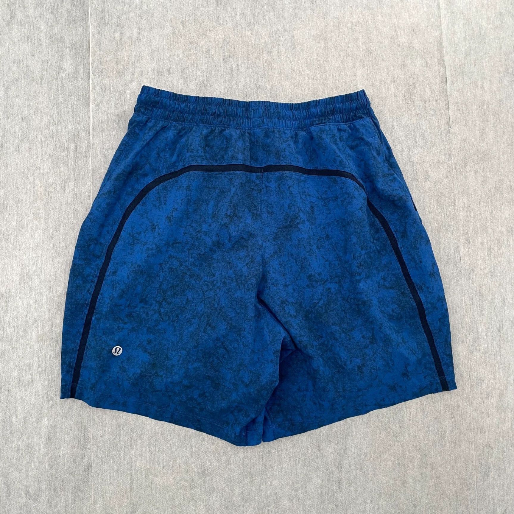Lululemon VINTAGE Lululemon Shorts Men Small Active Drawstring PACE Breaker Gym Running 90s Blue Size US 29 - 2 Thumbnail