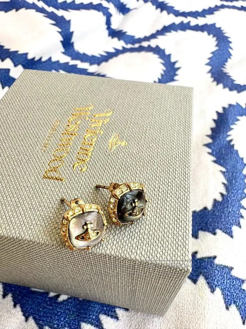 Vivienne Westwood Vivienne Westwood Vintage Moonstone Earrings. Size ONE SIZE - 3 Thumbnail