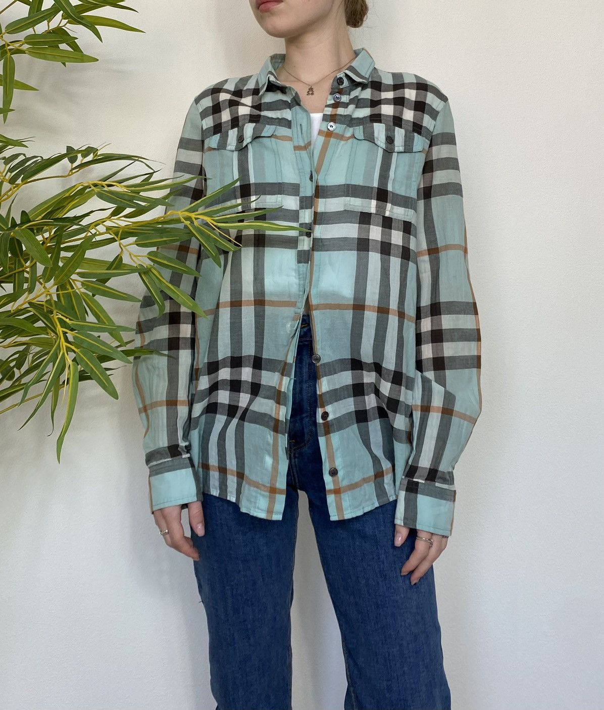 Burberry VINTAGE BURBERRY NOVA CHECK MINT SHIRT Size M / US 6-8 / IT 42-44 - 7 Thumbnail