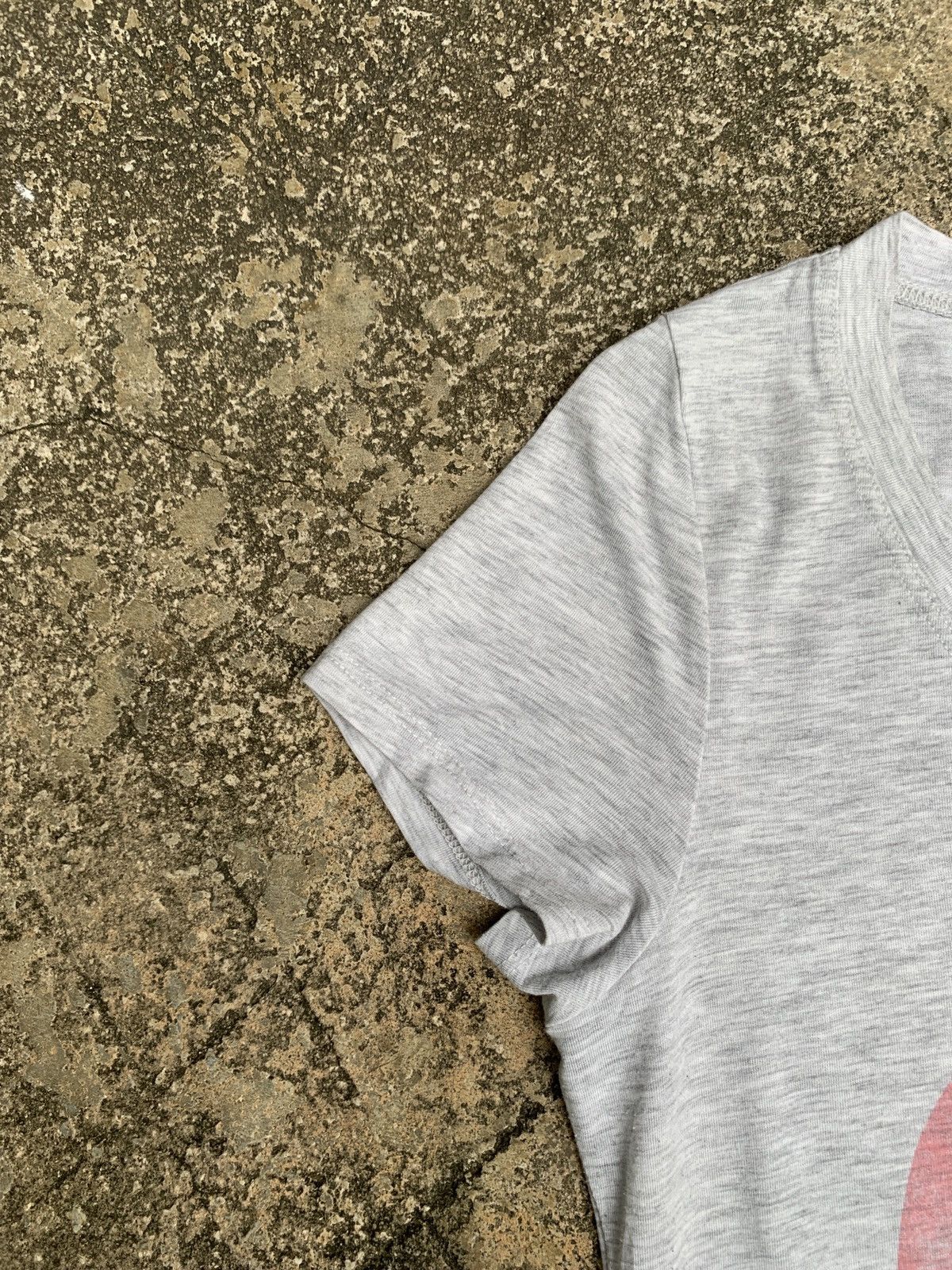 True Religion True Religion USA Heather Grey Big Love Graphic V Neck Top Size M / US 6-8 / IT 42-44 - 4 Thumbnail