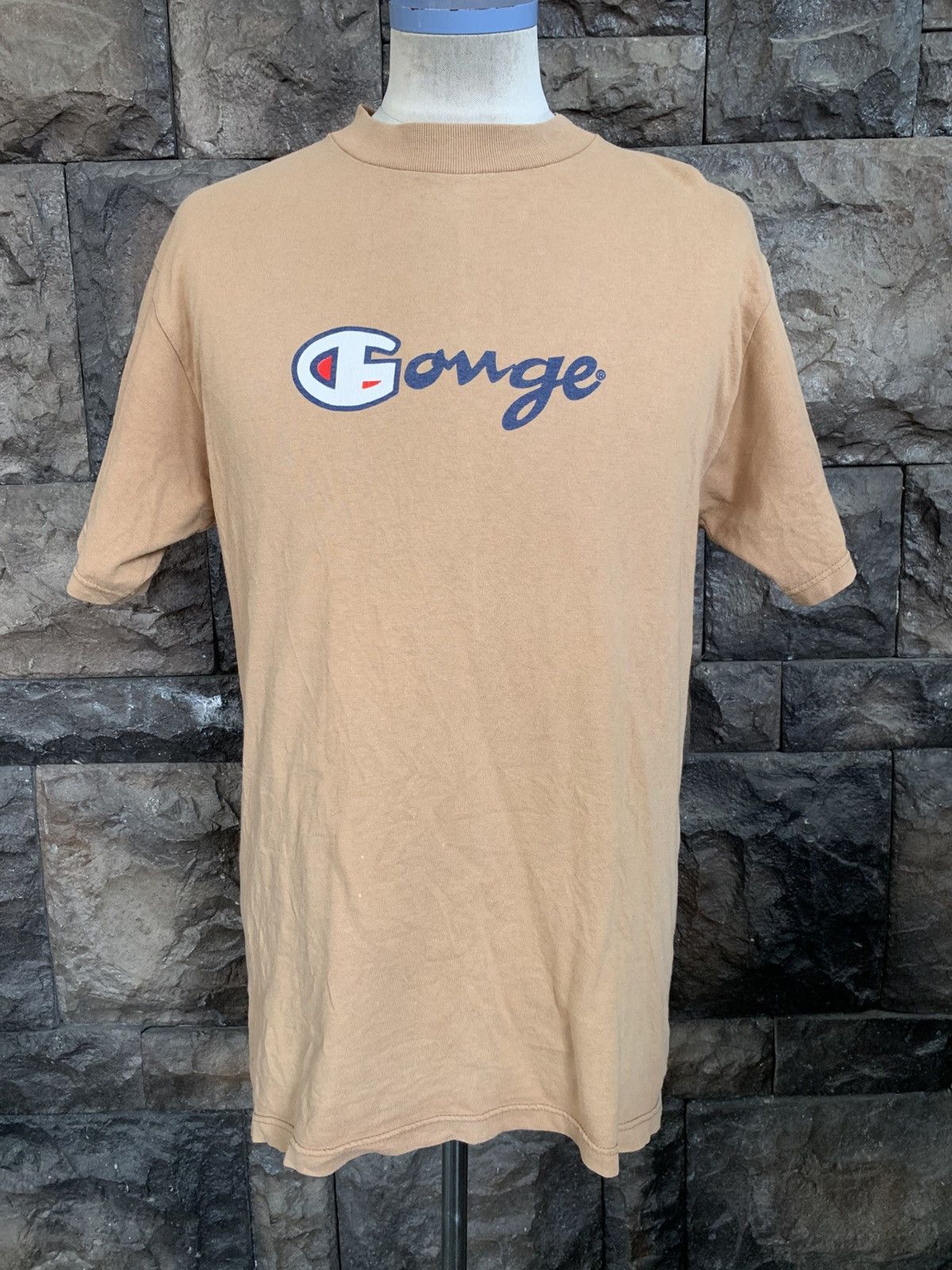 Welcome Skateboards Vintage 90s Gouge Skateboards / Skate Surf T shirt Size US M / EU 48-50 / 2 - 1 Thumbnail