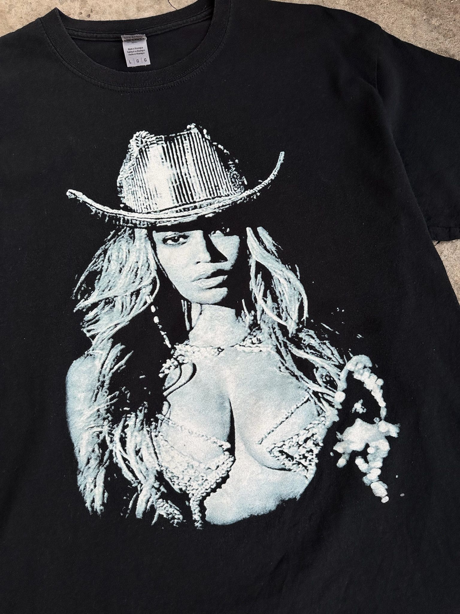 Beyonce Beyonce Vintage t shirt Size US L / EU 52-54 / 3 - 7 Thumbnail