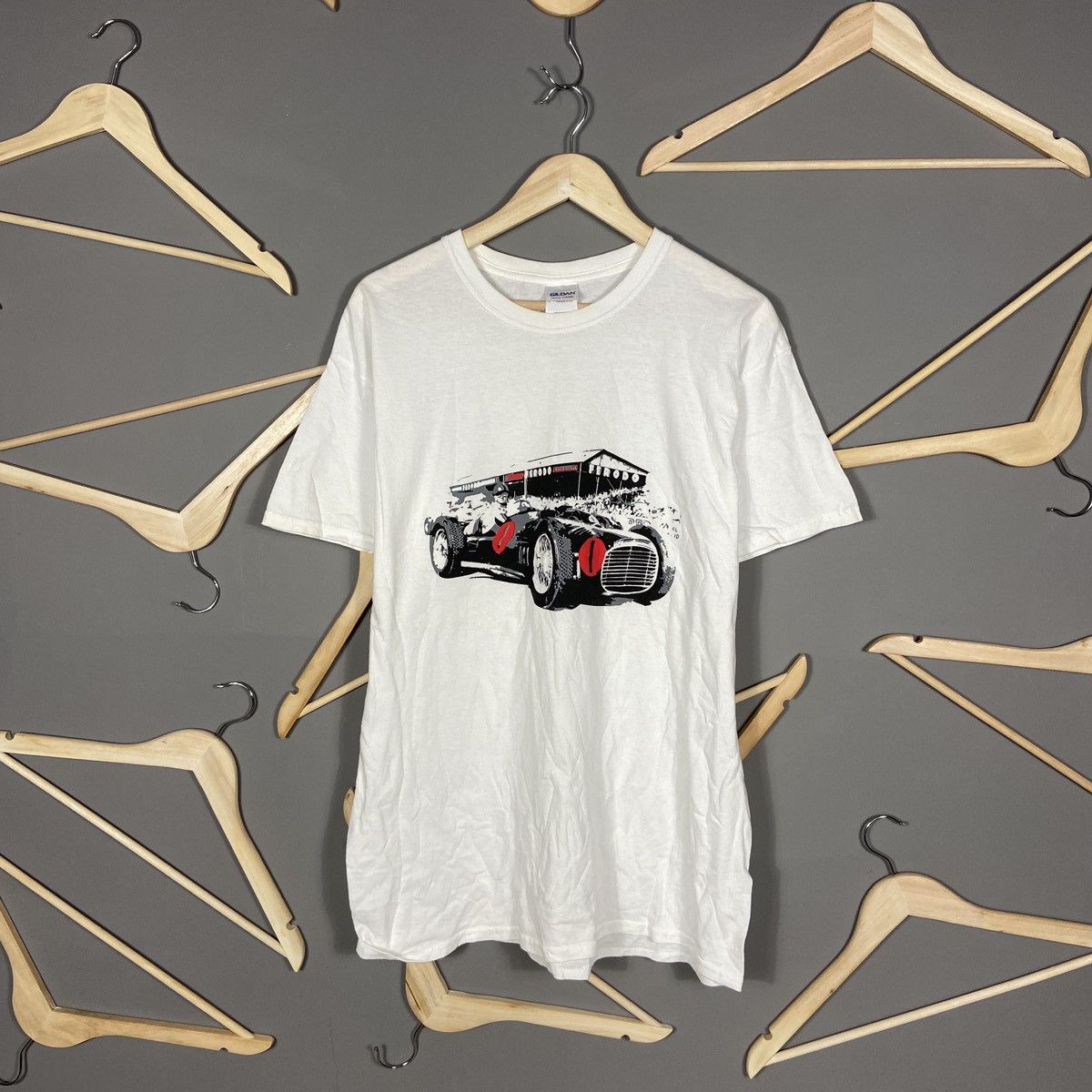 Formula 1 × Vintage Vintage Formula One Ferodo 1950s-60s F-1 Racing t-shirt Size US L / EU 52-54 / 3 - 1 Thumbnail