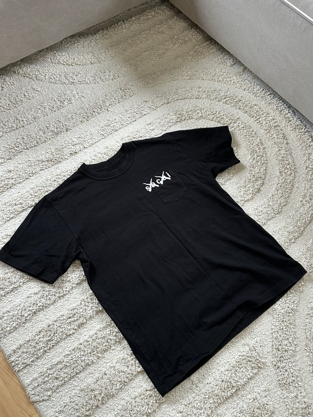 Sacai KAWS x Sacai Embroidery T-shirt Black Size US L / EU 52-54 / 3 - 3 Thumbnail