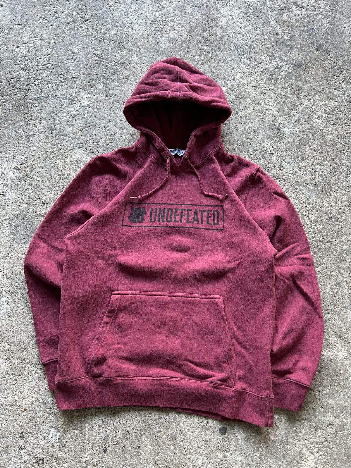 Undefeated y2k Undefeated spell out hoodie Size US L / EU 52-54 / 3 - 2 Thumbnail