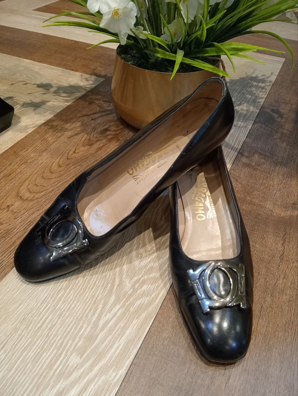 Salvatore Ferragamo LUXURY SALVATORE FERRAGAMO LEATHER HEELS BLACK Size US 8.5 / IT 38.5 - 14 Thumbnail