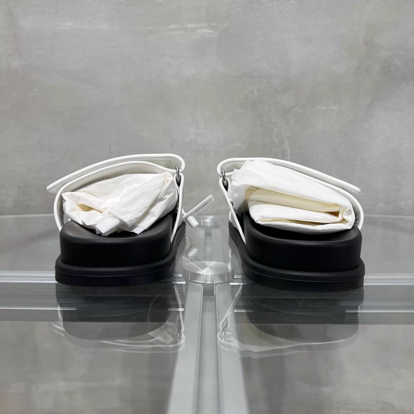 Hermes HERMES Chyper Slippers Black & White Size 37 Size US 6.5 / IT 36.5 - 6 Thumbnail