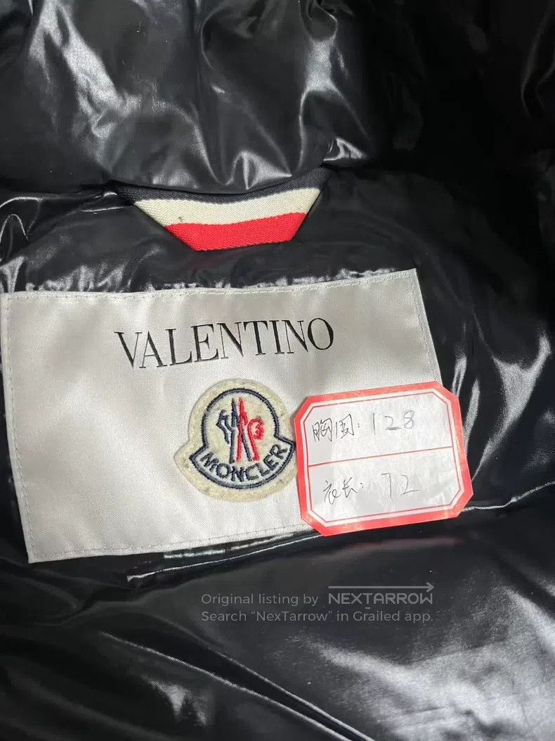 Valentino Valentino Black big logo down jacket Size US L / EU 52-54 / 3 - 5 Thumbnail