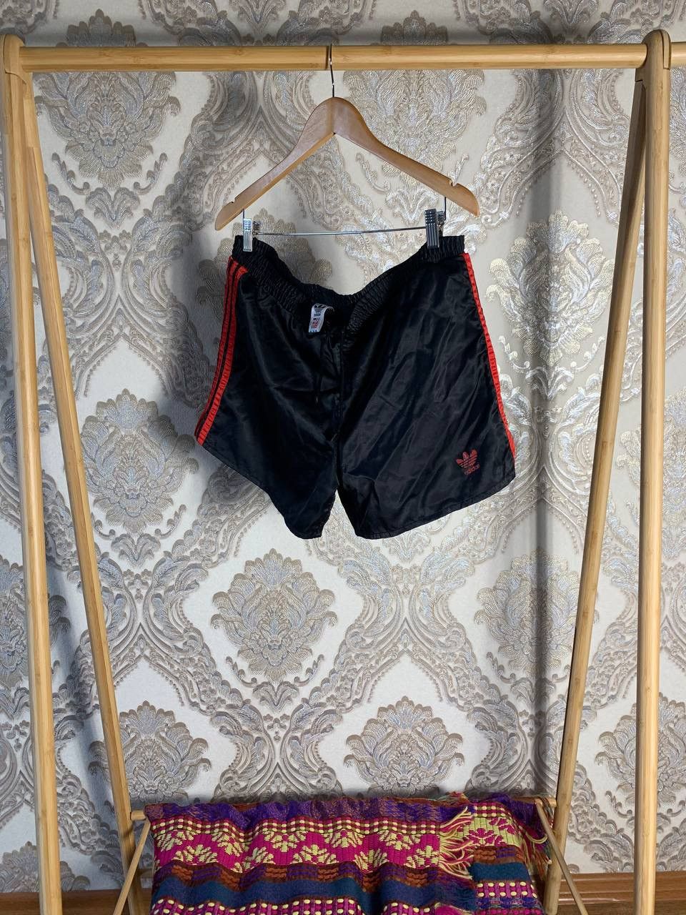 Adidas VINTAGE ADIDAS ORIGINAL EQUIPMENT RETRO SHORTS NYLON Y2K 90s Size US 36 / EU 52 - 1 Thumbnail
