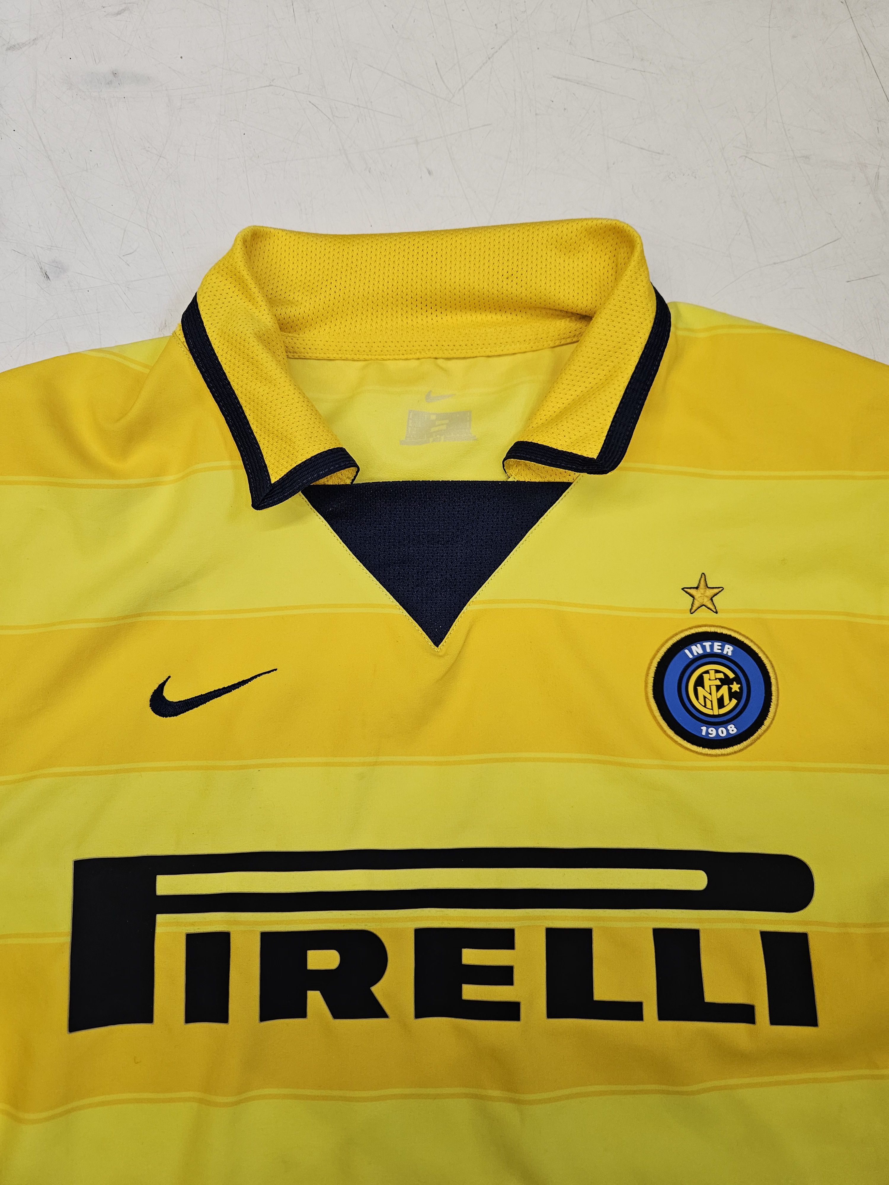 Nike Nike inter 2003 2004 away kit jersey pirelli Size US S / EU 44-46 / 1 - 3 Thumbnail