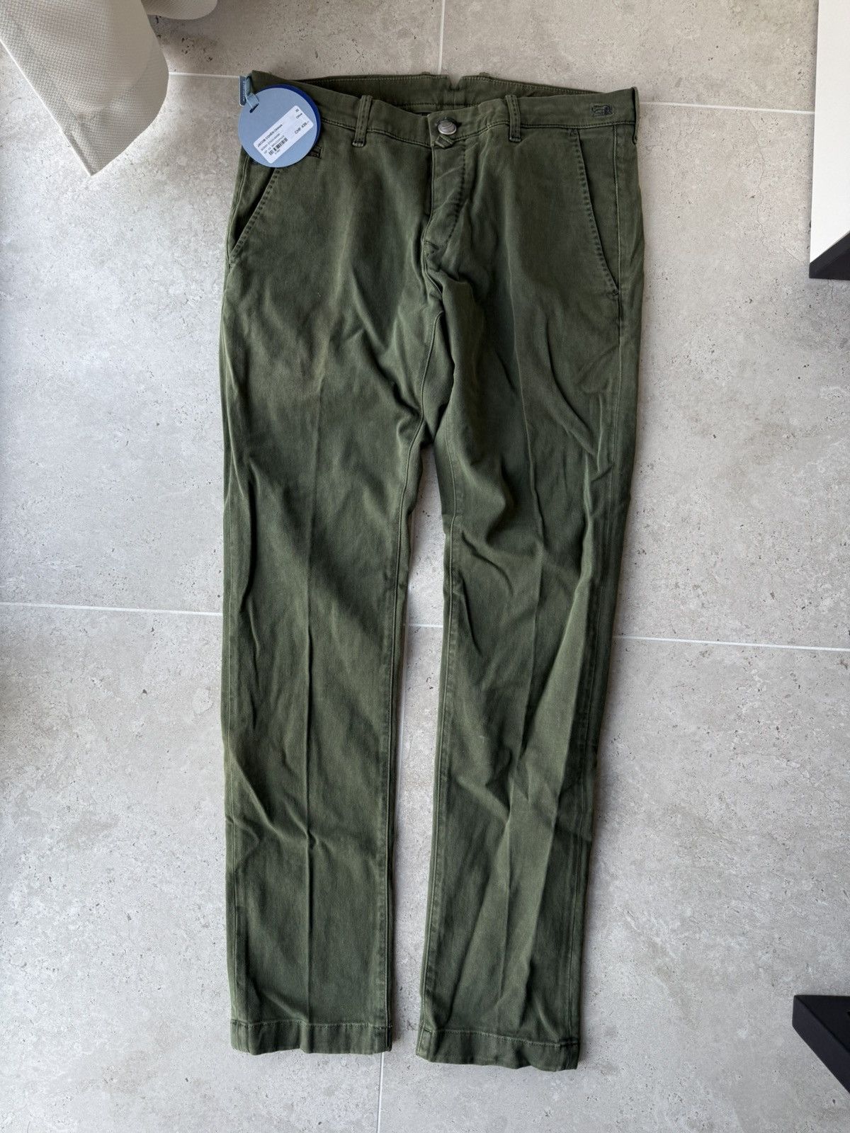Jacob Cohen JACOB COHEN Comfort Bobby Chino Pants Size US 32 / EU 48 - 1 Thumbnail
