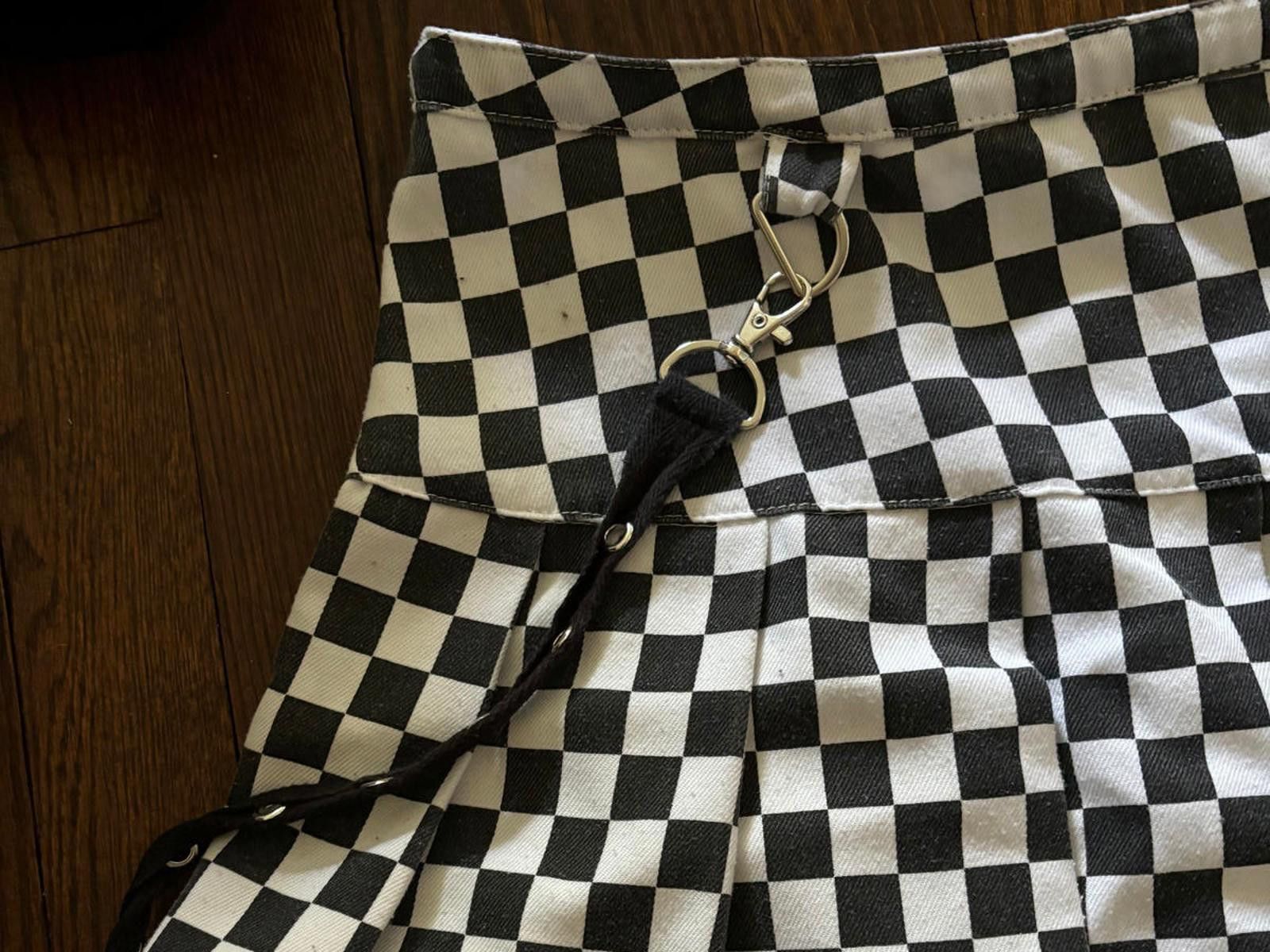 Hot Topic Hottopic Black & White Checkered Skirt with Suspenders - LG Size 36" / US 14 / IT 50 - 5 Thumbnail
