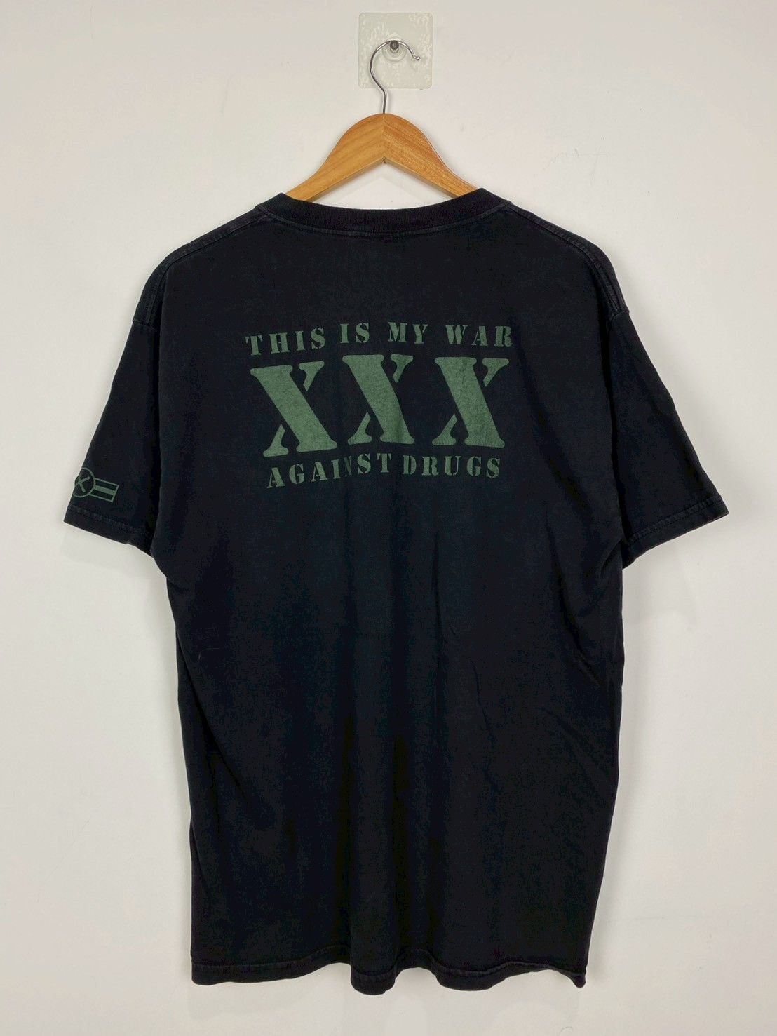 Vintage Vintage Straight Edge T-Shirts DO1274 Size US L / EU 52-54 / 3 - 5 Thumbnail