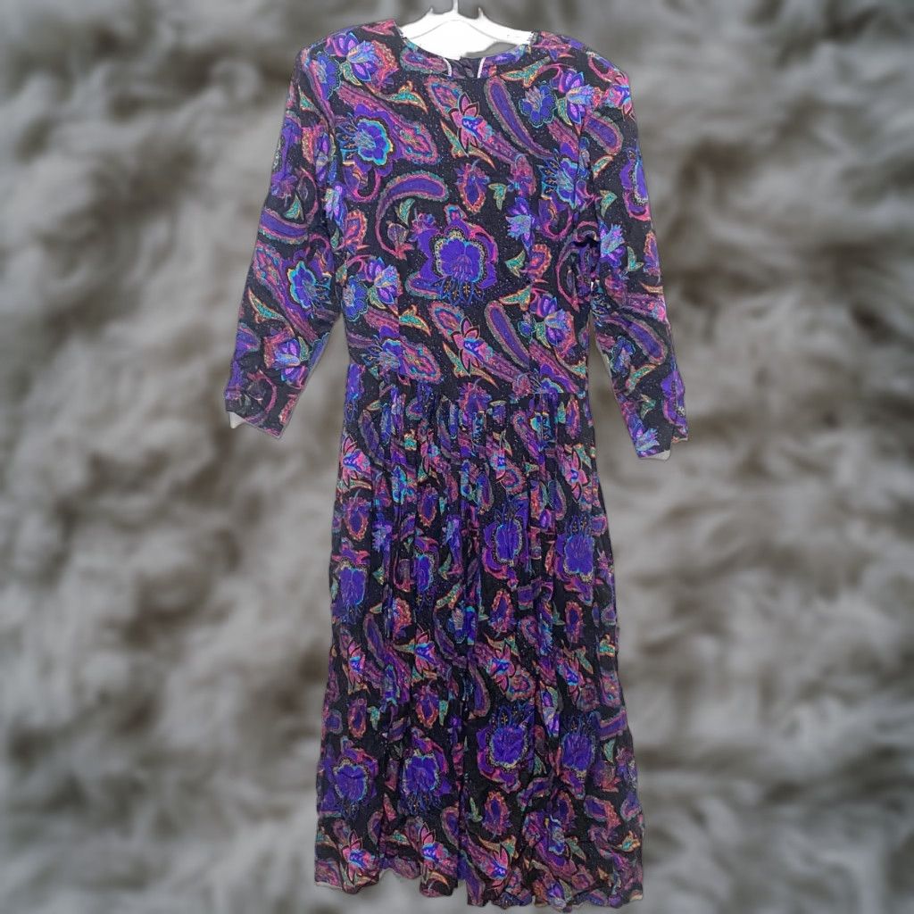 Vintage VINTAGE Pier 1 Dress Purple Paisley S Midi Long Sleeve Round Neck Pleated Secretary Modest Bohemian Retro Maximalist Womens Size S / US 4 / IT 40 - 1 Thumbnail