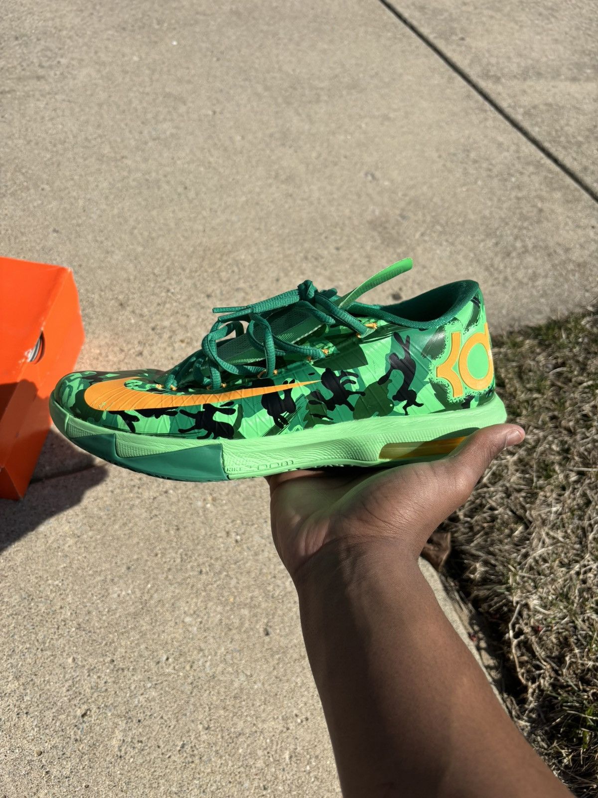 Nike Nike KD 6 ‘Easter’ Size US 10 / EU 43 - 2 Thumbnail