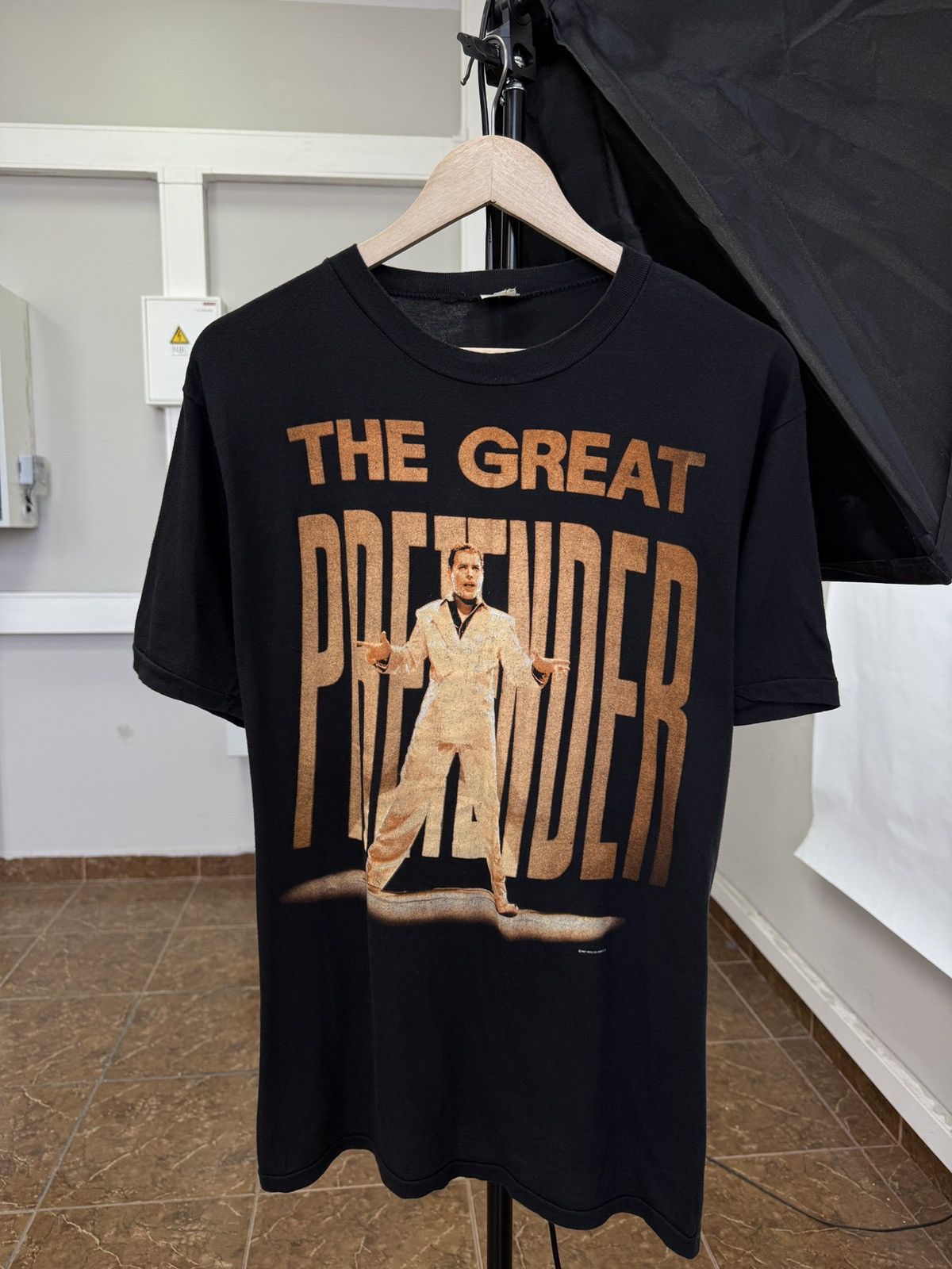 Band Tees 🇬🇧 Vintage 1987 Freddie Mercury The Great Pretender T-Shirt Size US XL / EU 56 / 4 - 1 Thumbnail