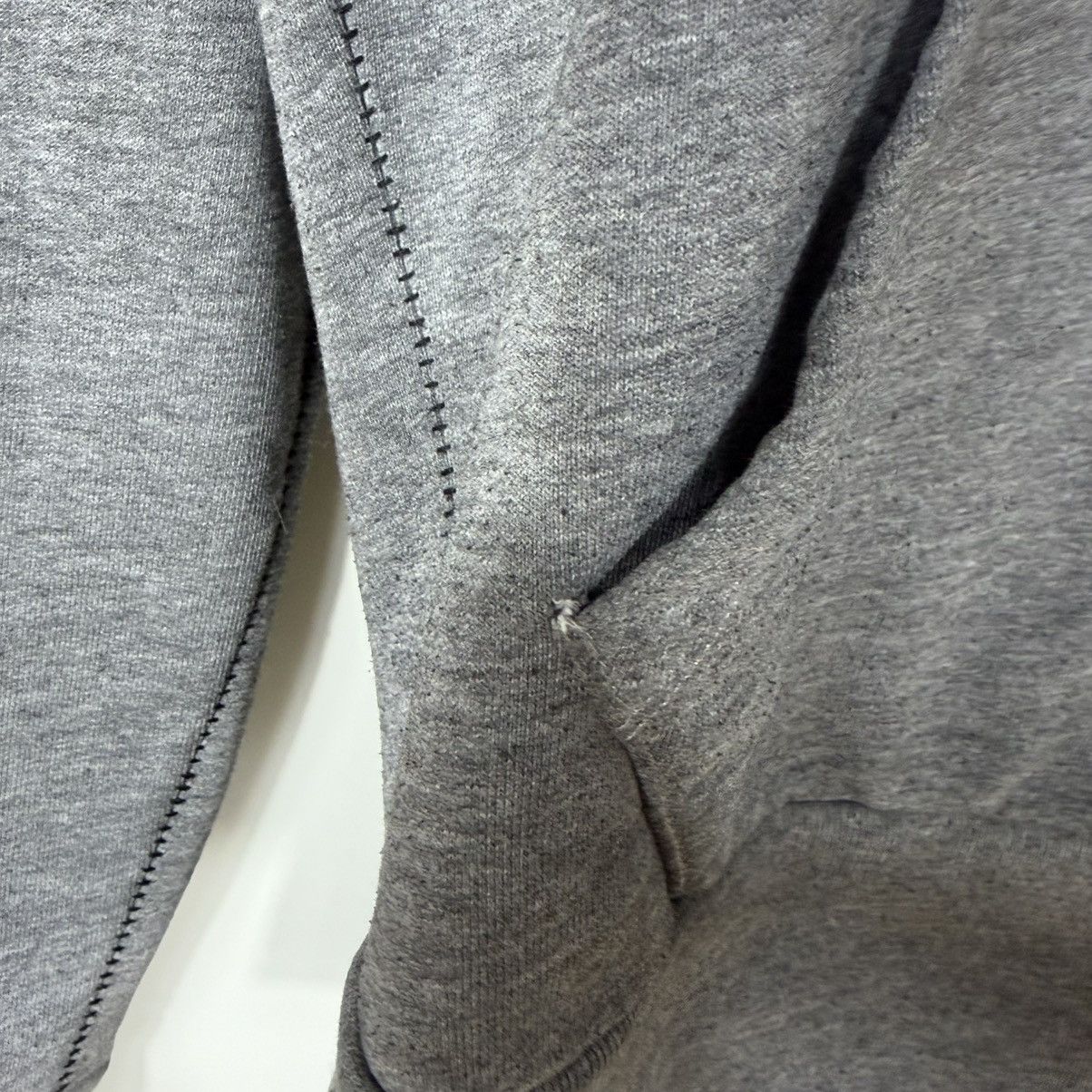 Diesel Vintage Diesel Big Central Logo Grey Pocket Hoodie Y2K Size US L / EU 52-54 / 3 - 4 Thumbnail