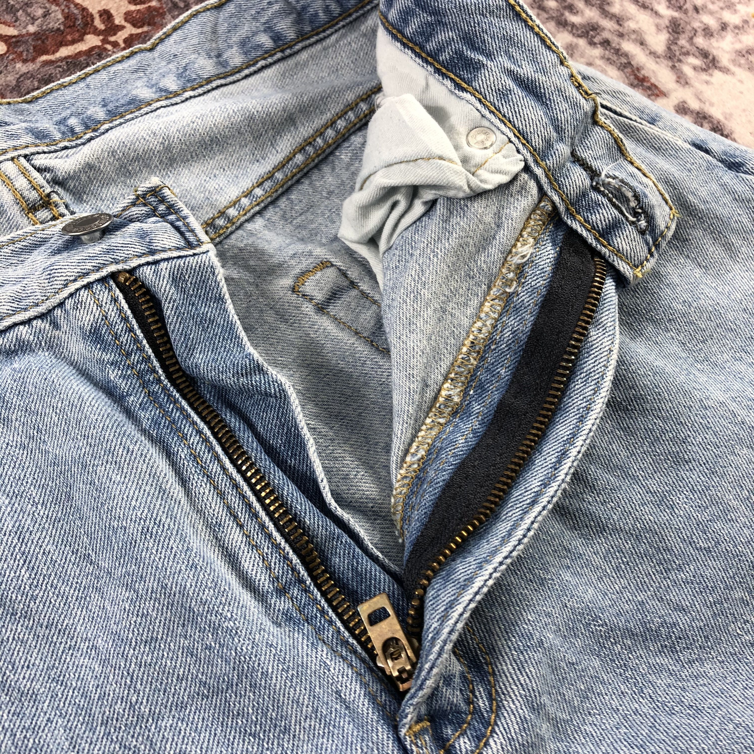Levi's × Vintage Vintage Light Wash Levis 550 Jeans-JM2827 Size US 29 - 11 Thumbnail