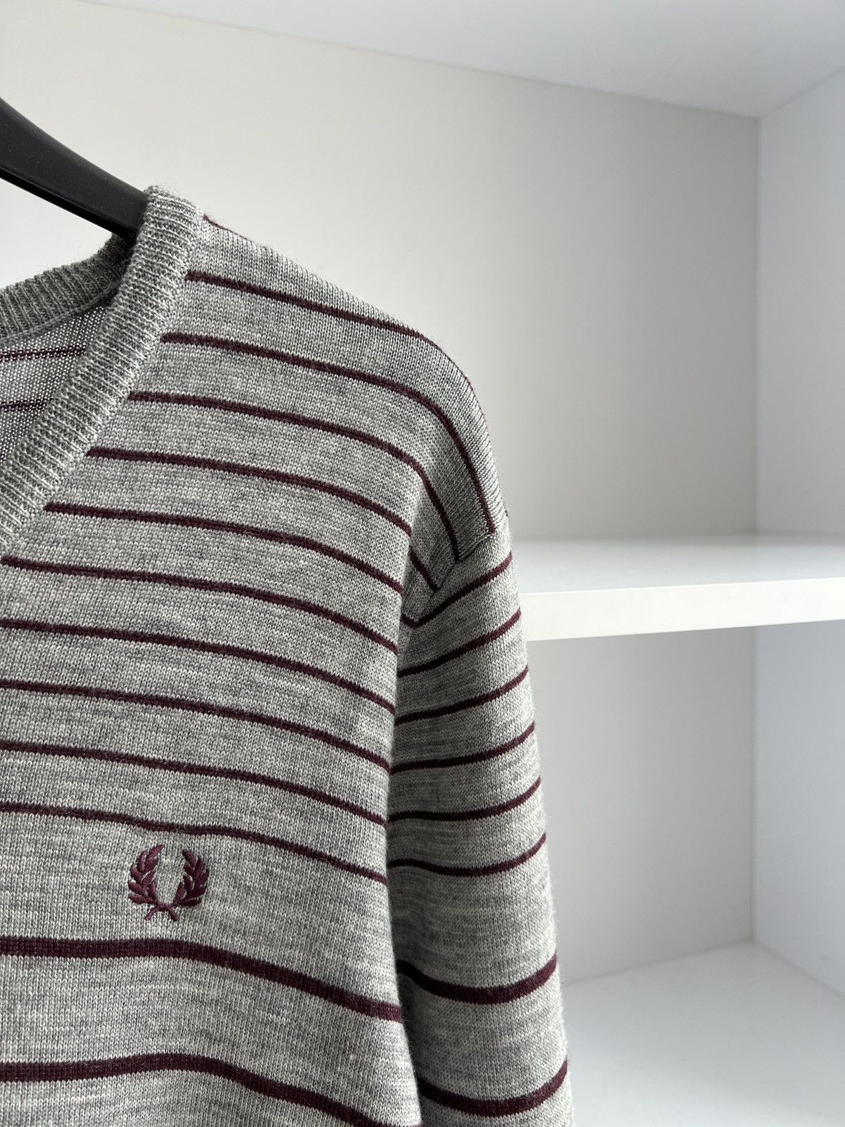 Fred Perry × Vintage Vintage Fred Perry V-neck sweater Size US L / EU 52-54 / 3 - 8 Thumbnail